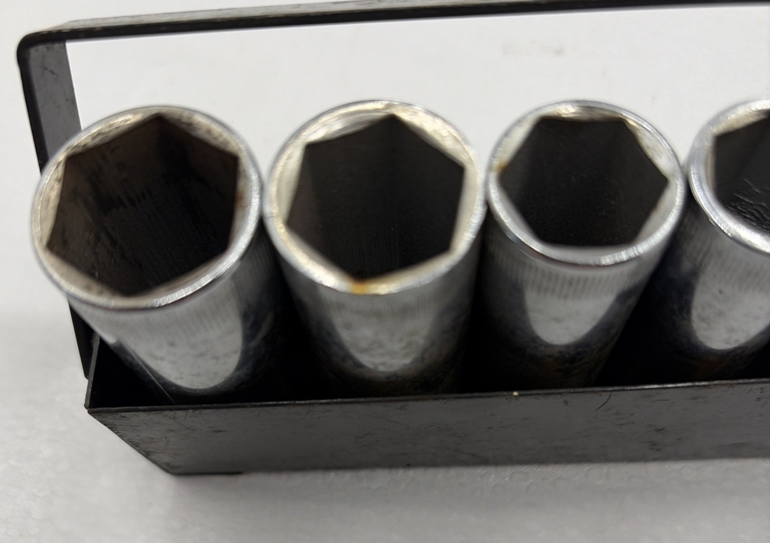 Craftsman 3/8″ Drive (9 Pc) Metric Deep Socket Set 9mm-19mm 6 Pt -V-