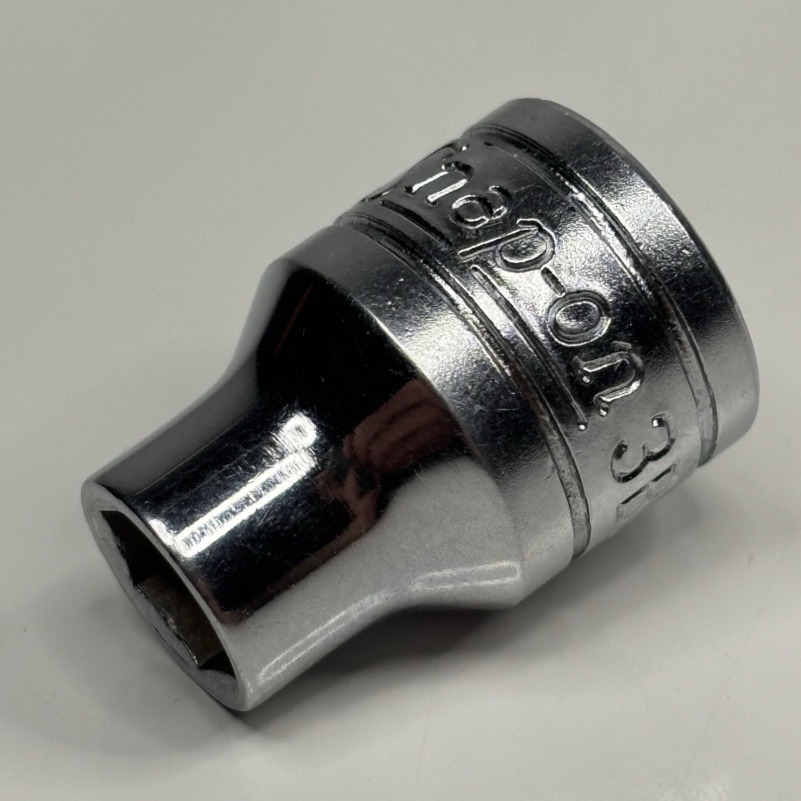 Snap On WF95 3/8 Drive 6 Point British Standard 3BA Shallow Socket USA 1967 VTG