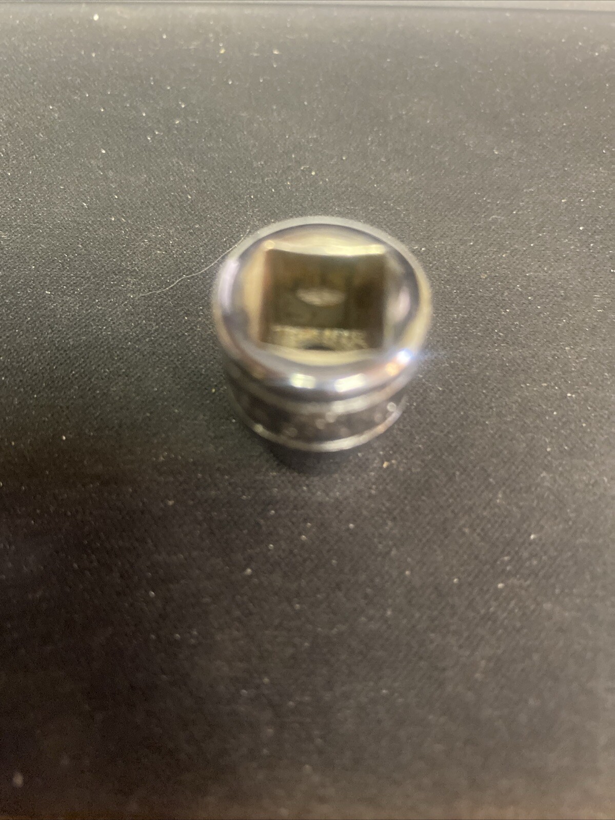 Snap-On Tools F081, 3/8″ Drive 1/4″ SAE 12 Point Shallow Socket, USA
