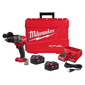 Milwaukee Electric 2904-22 M18 Fuel 1/2″ Hammer Drill Driver Kit