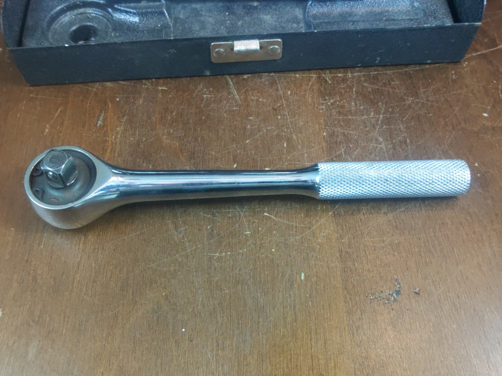 Vintage Thorsen ll 3/8″ Drive SAE Socket Set Metal Case Model Ratchet 3811