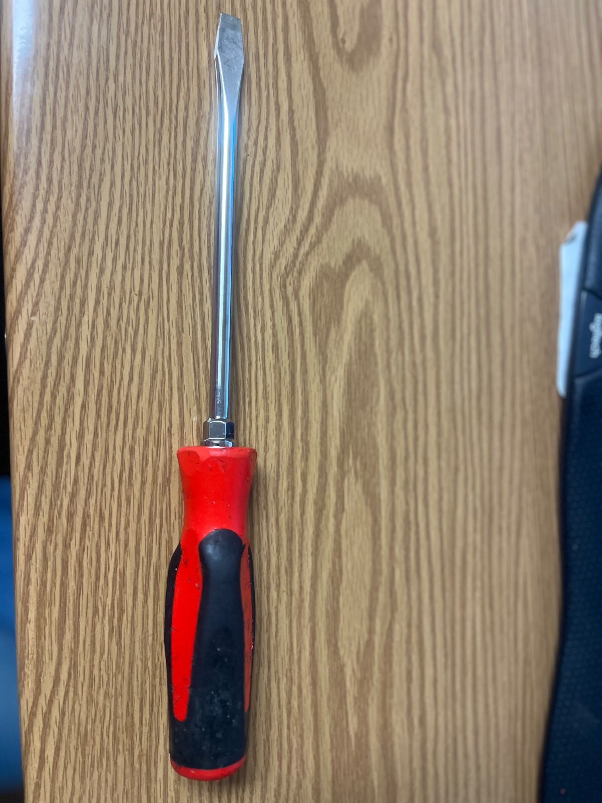SNAP ON – SGD8B 13.5″ LONG RED/BLACK COMFORT GRIP HANDLE – LOOKS GOOD LOT#14*