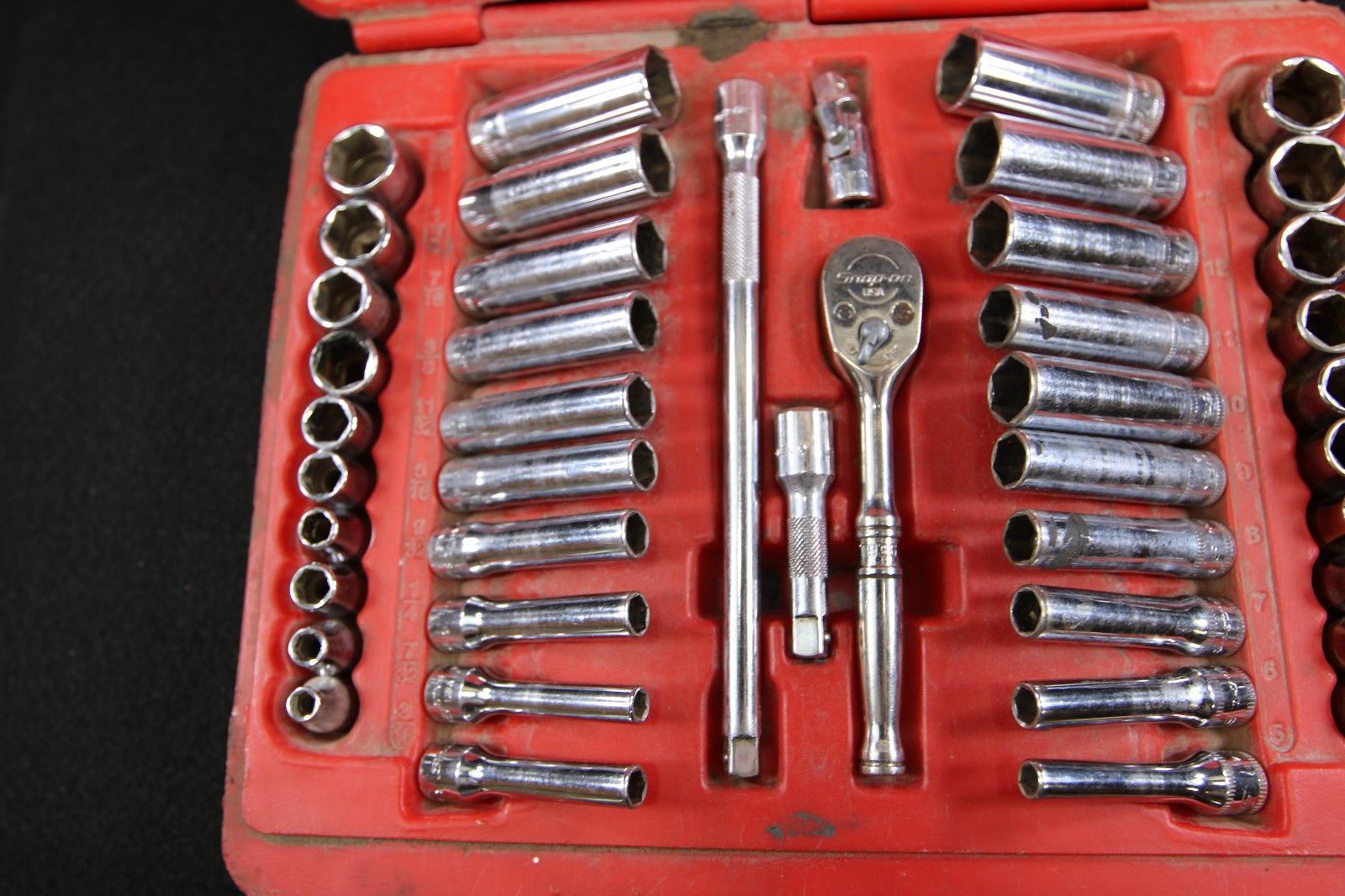 Snap On 144TMPB 44 pc 1/4″ Drive 6 Point Metric/SAE General Service Set Case F/S