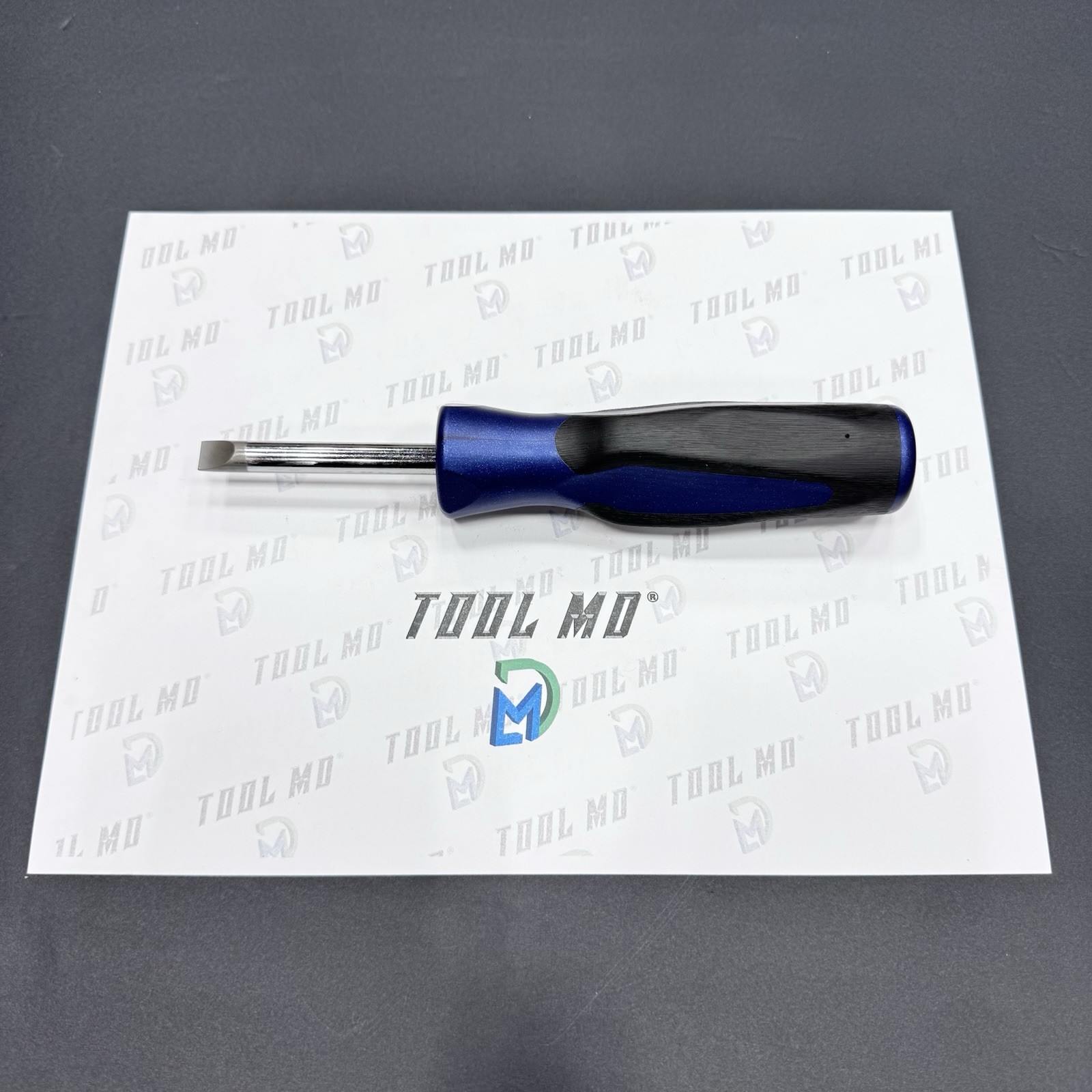 Snap-on Tools NEW Custom POWER BLUE Soft Grip Marine Plug Screwdriver SGD153BR