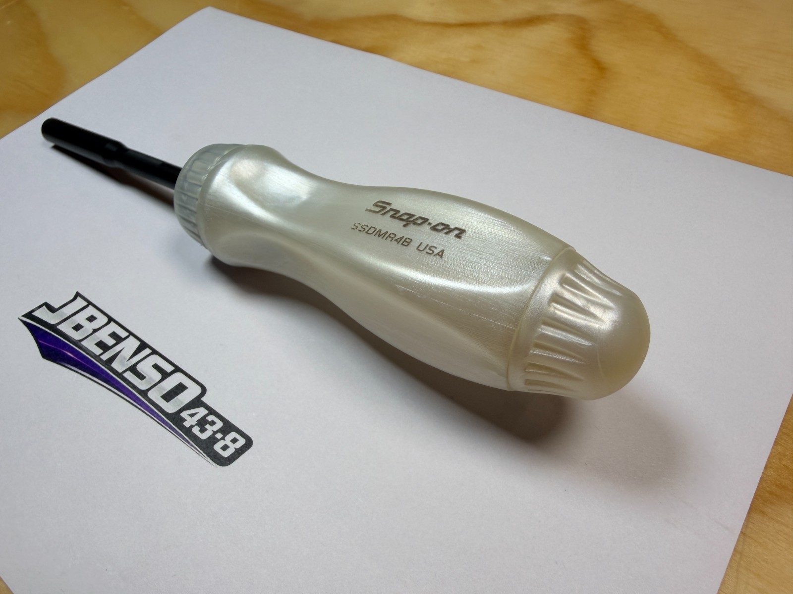 Snap-on Tools NEW PEARL WHITE Ratcheting Screwdriver w/ Black Shaft SSDMR4BPW
