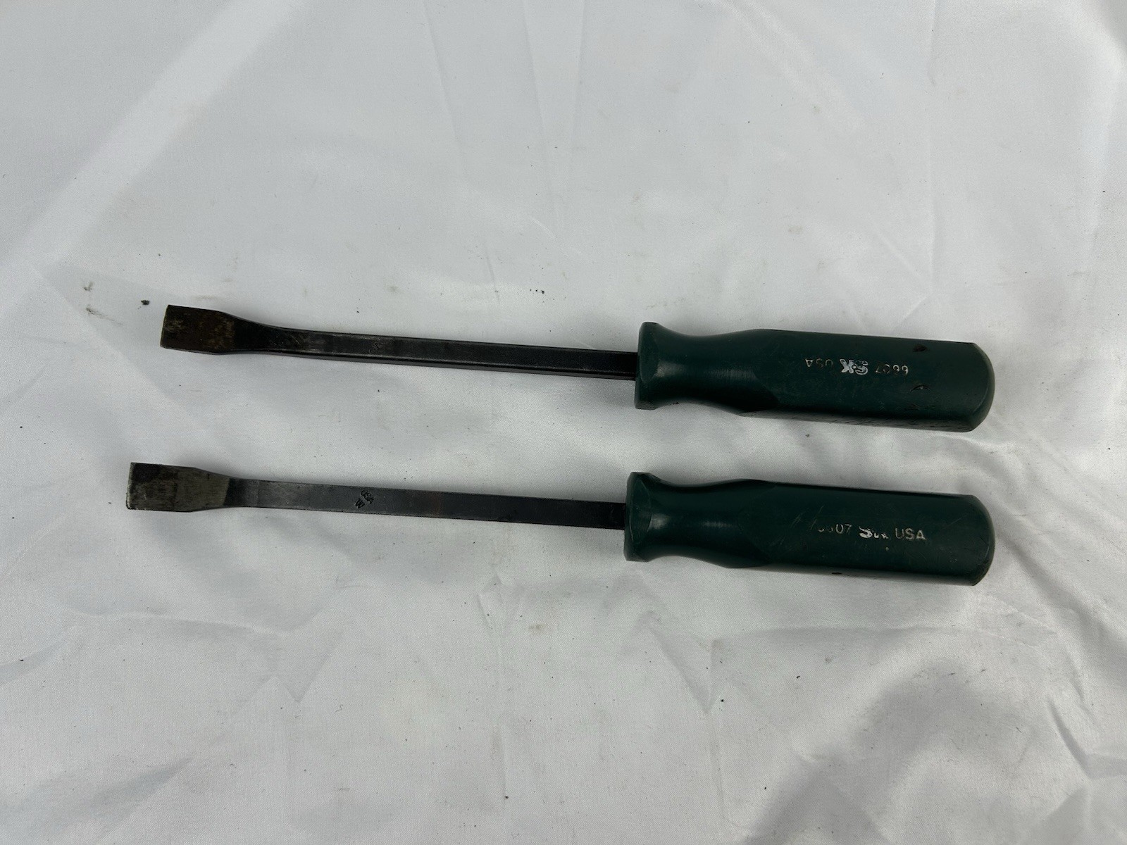 S&K tools Pry Bar 6607 12 inch Classic Green Handle SK One Per Order