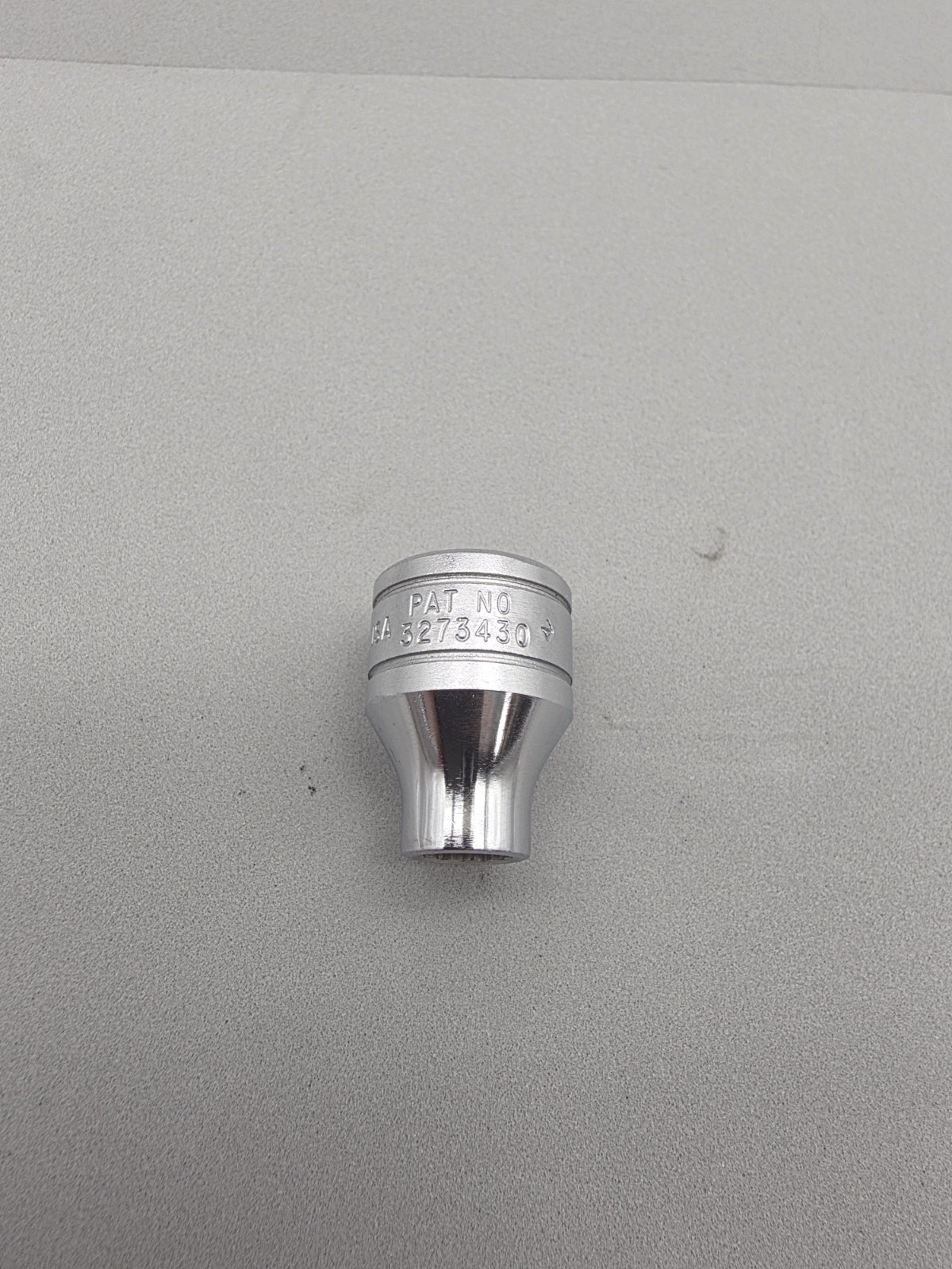 Snap On Tools 1/4″ Shallow Socket 3/8″ Drive 12 Point F081 USA