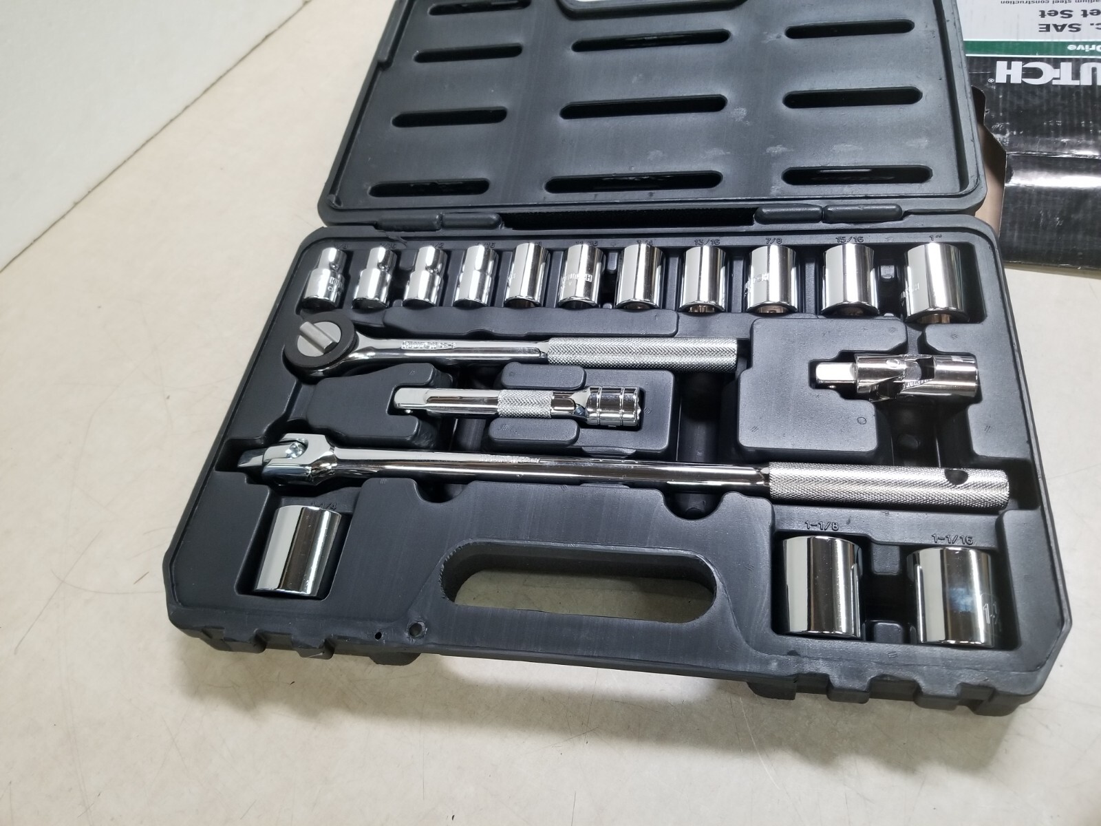 Klutch 41233 18 Piece 0. 50 inch – Drive SAE Socket Set