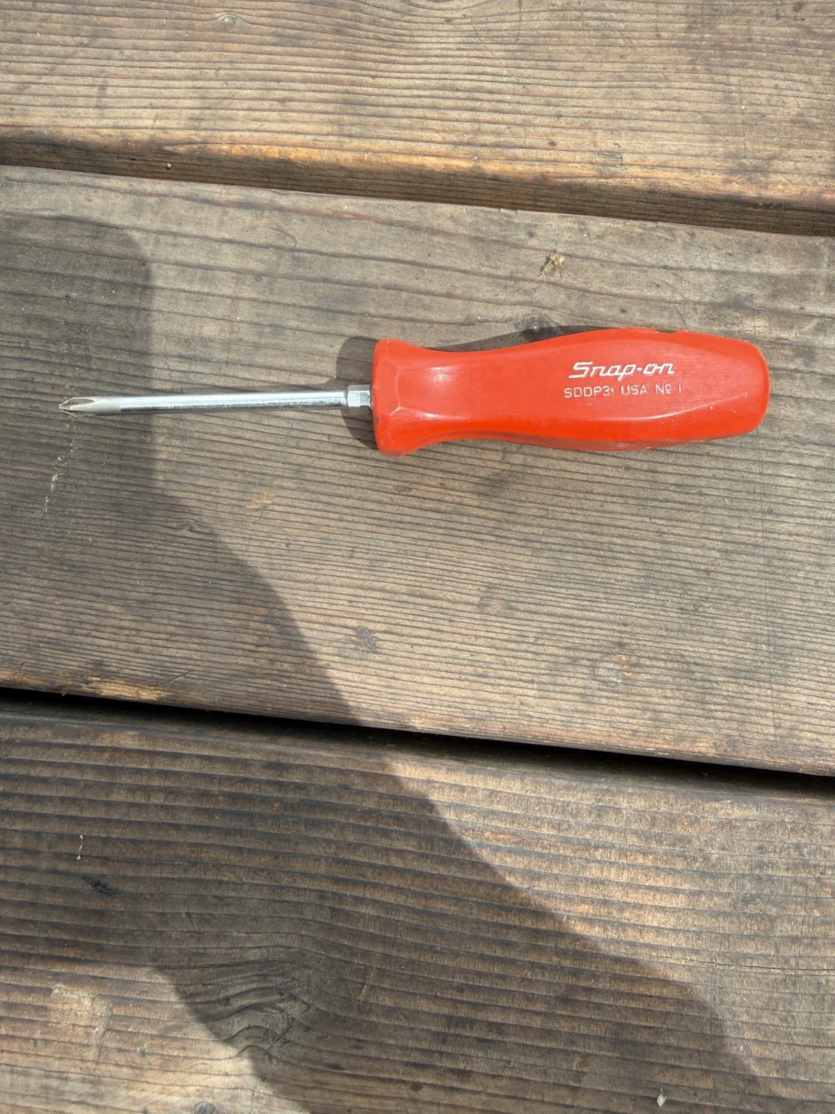 NICE Snap On Tools SDDP31 No. 1 Phillips RED Hard Handle Screwdriver