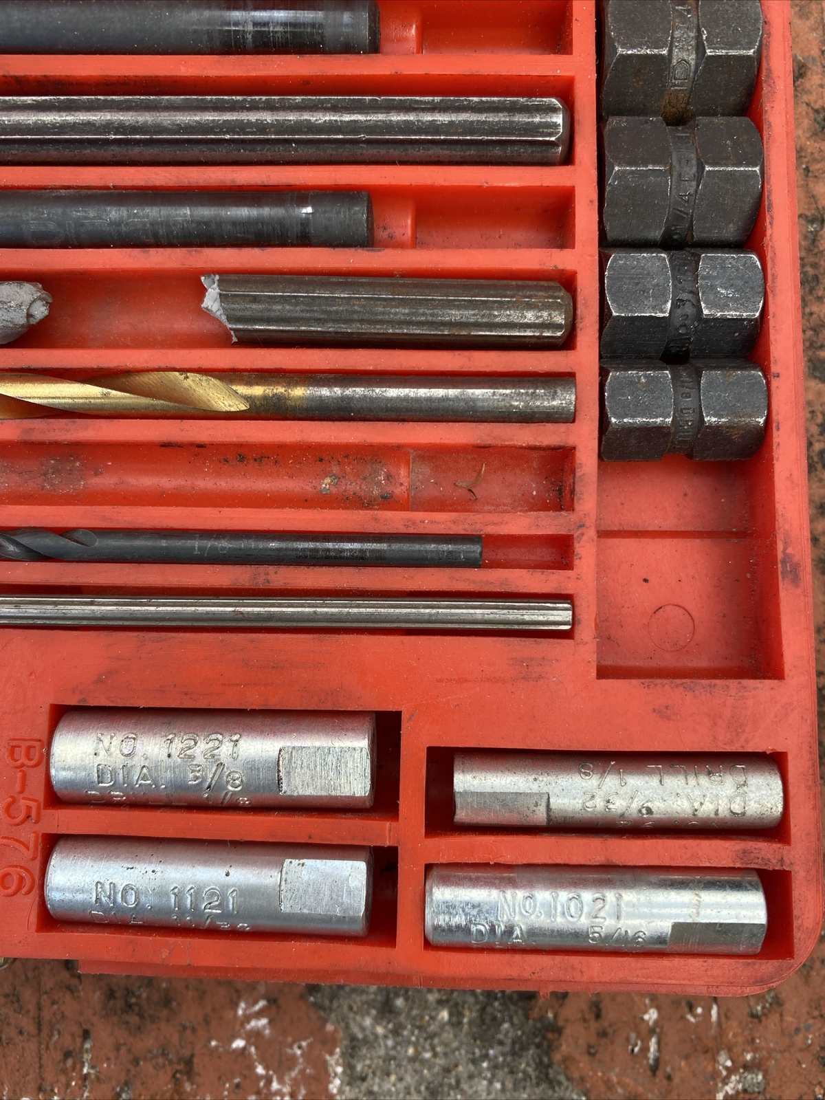Blue Point By Snap-on Tools USA 1020 Screw Extractors Set Supreme Incomplete