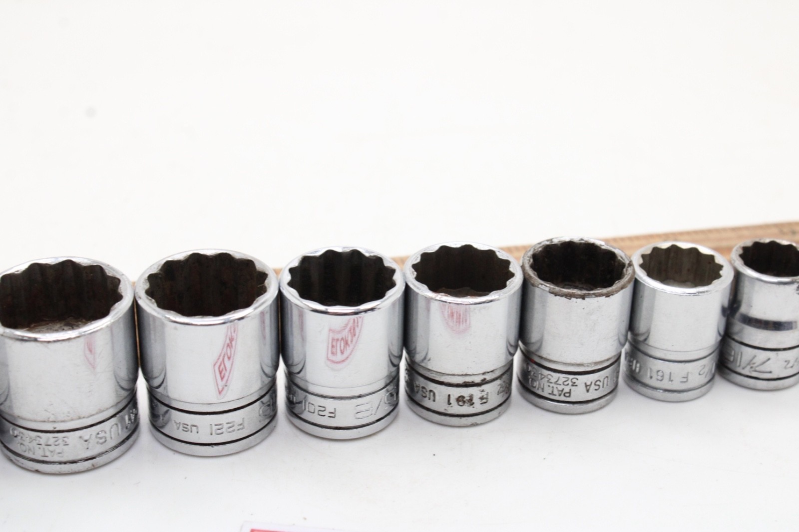 Snap-on F081 – F281 1/4-7/8″ 3/8″ Drive 12 Point 12 Piece SAE Chrome Set USA