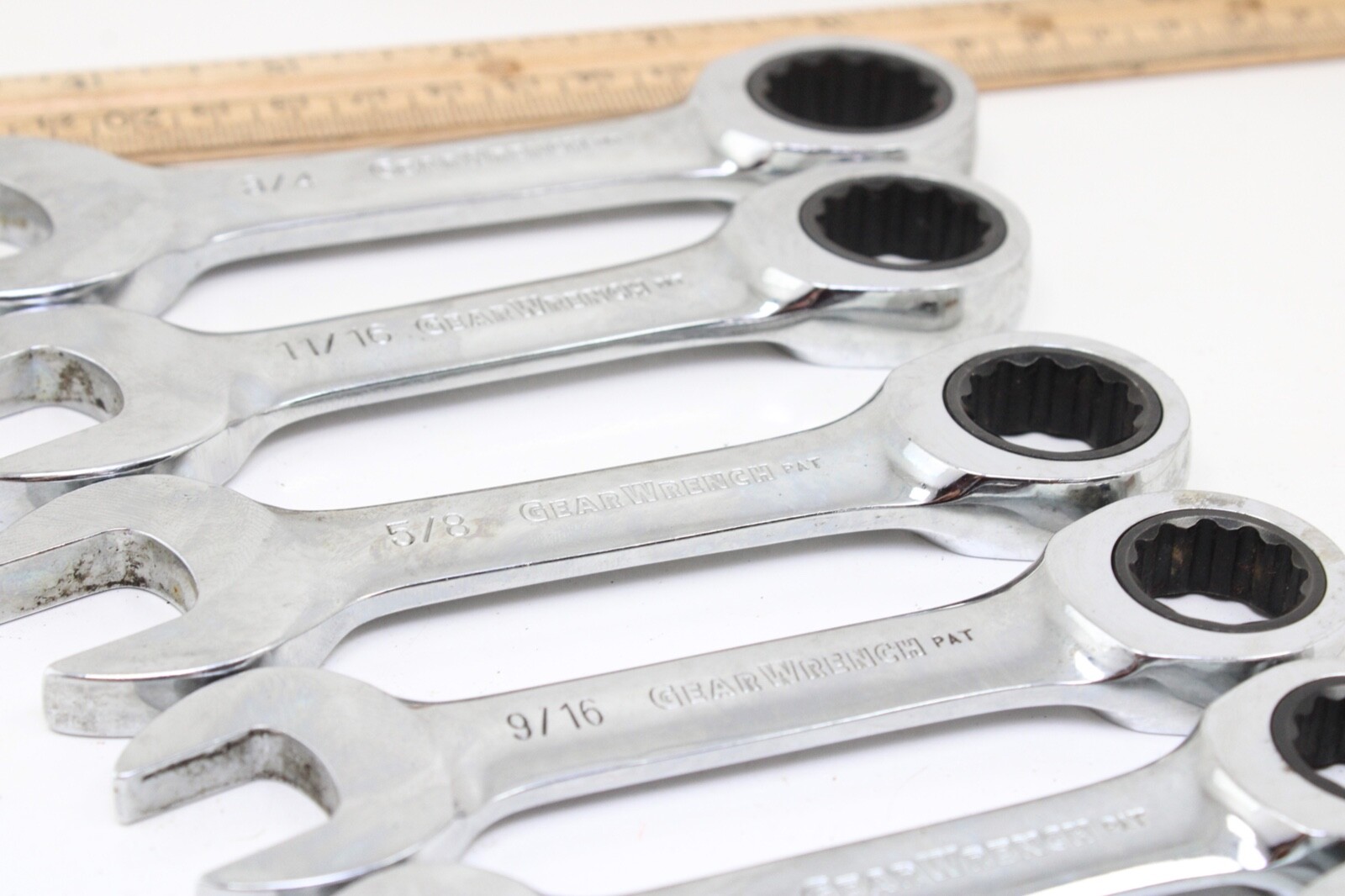 Gearwrench 3/8″ – 3/4″ 7 Piece SAE Stubby Combination Ratcheting Wrench Set