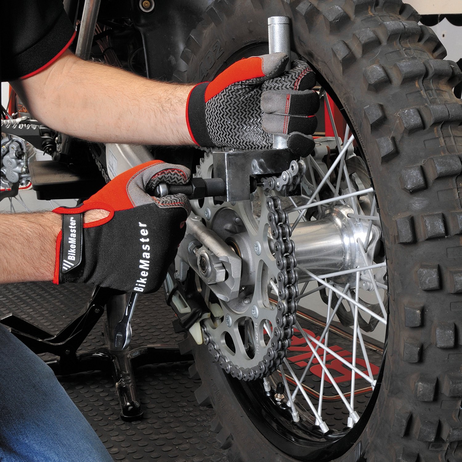 BikeMaster 151555 Heavy-Duty Heavy-Duty Chain Breaker & Rivet Tool
