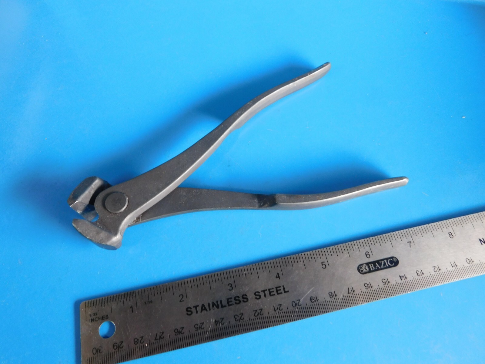 USED, SNAP ON TOOLS END CUT PLIERS , PART# 17C ,USA