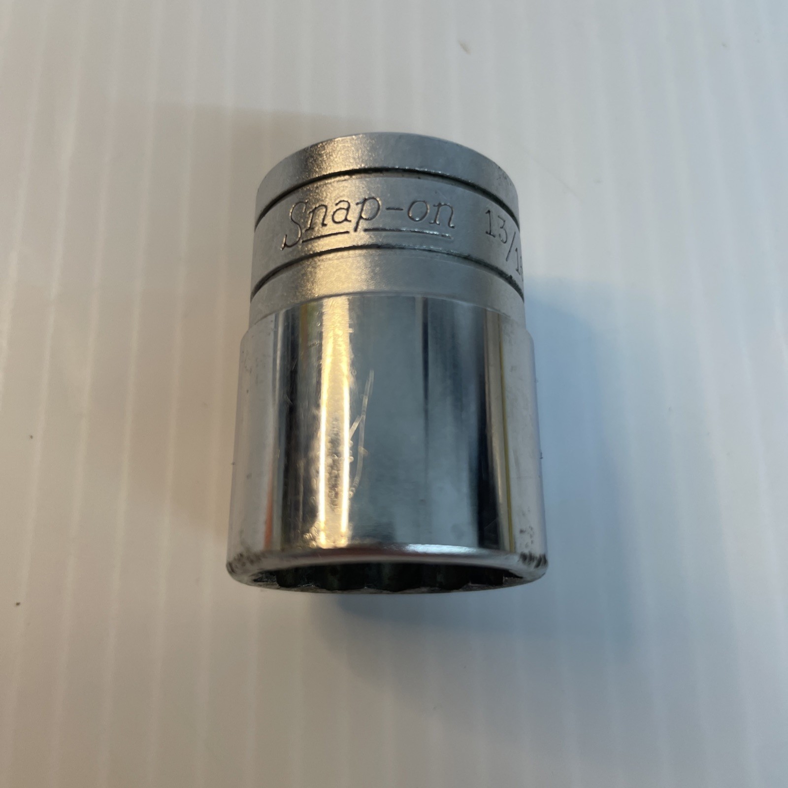 Snap-On Tools USA 1/2″ Dr 12-Pt SAE 13/16″ Flank Drive Shallow Socket MPN SW261