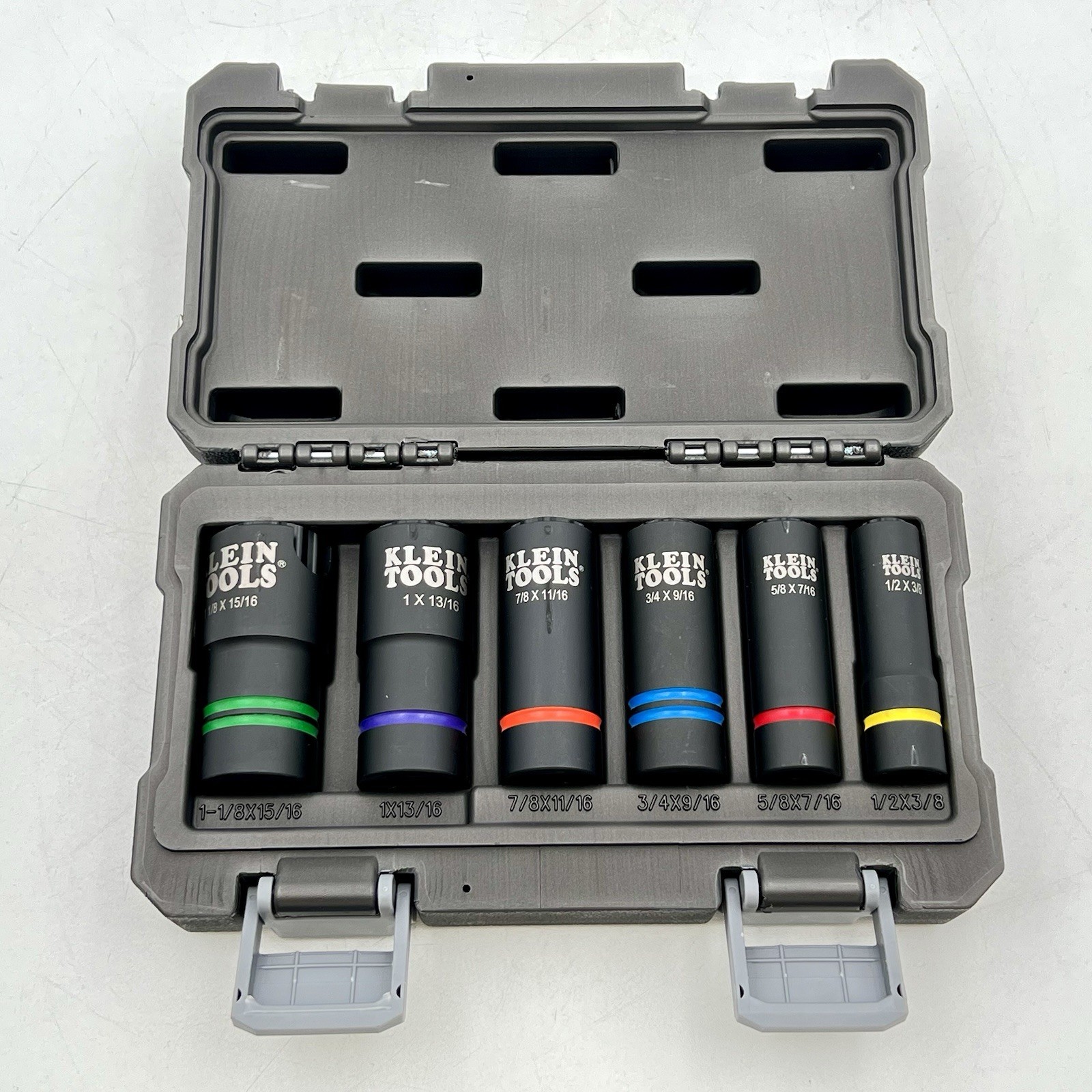 Klein Tools 66090 2-In-1 Slotted Impact Socket Set, 12-Point, 6pc 1/2″ Drive SAE
