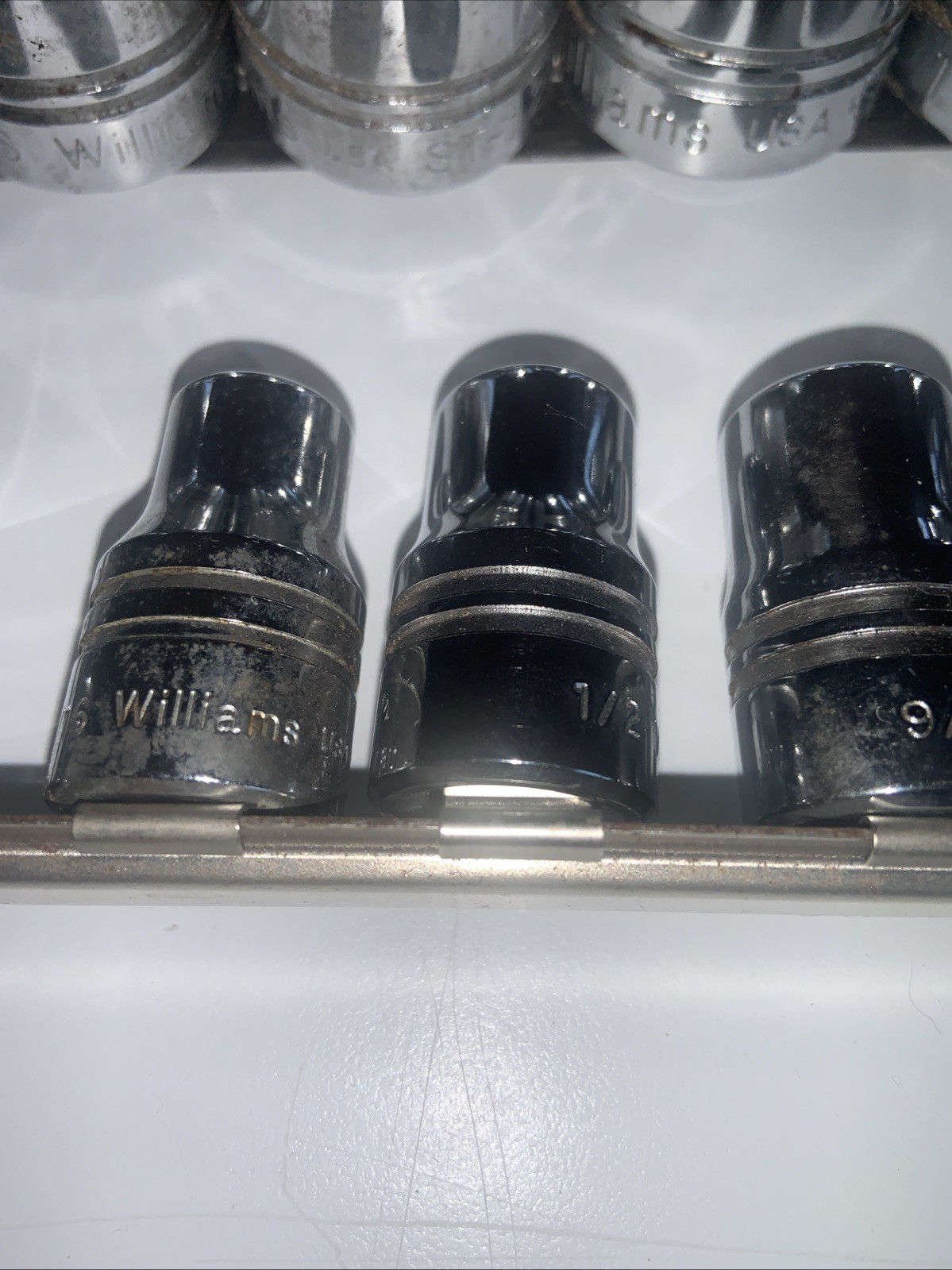 Vintage JH Williams, 1/2 Inch Drive, 16 piece, 12 Point Socket Set