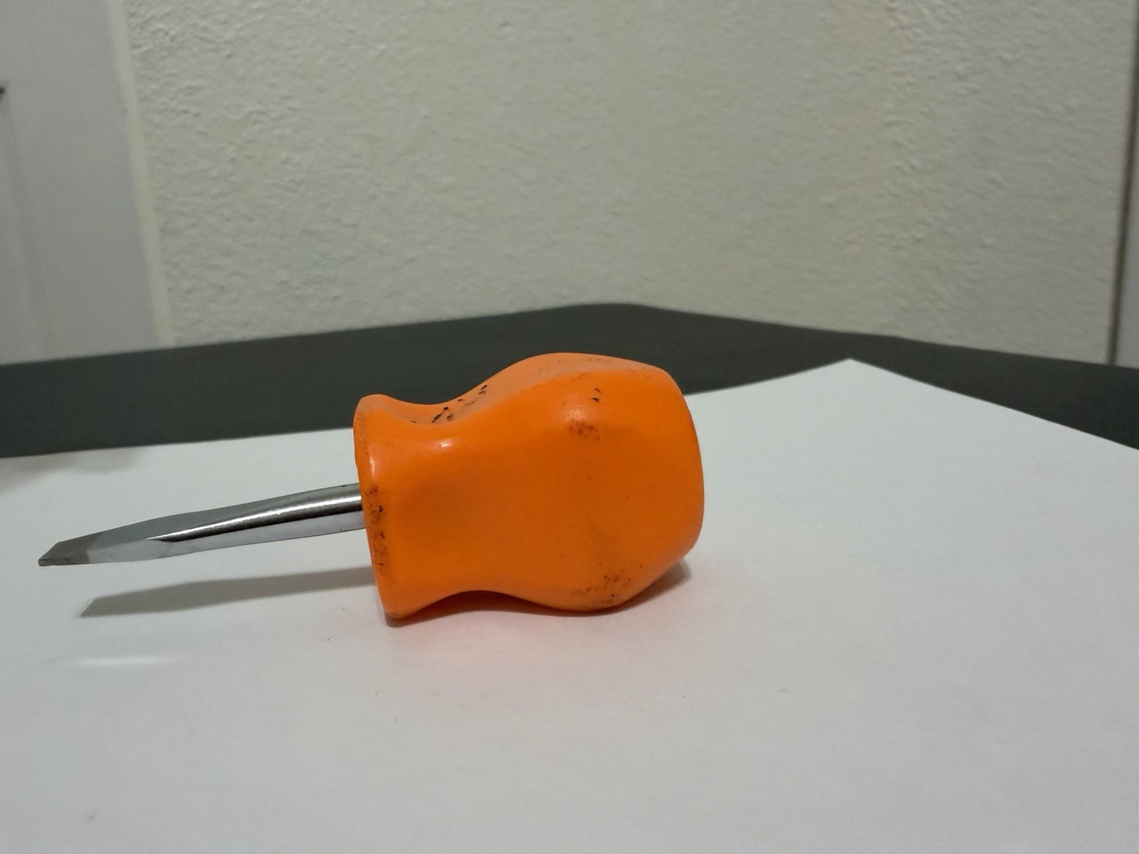 Snap On Flat Tip Stubby Screwdriver
