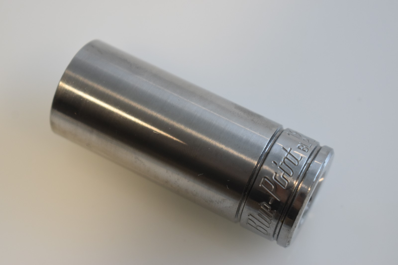 Blue Point Tools BLPLM3819 19mm Metric Deep Socket 3/8″ Drive 12 Point Chrome
