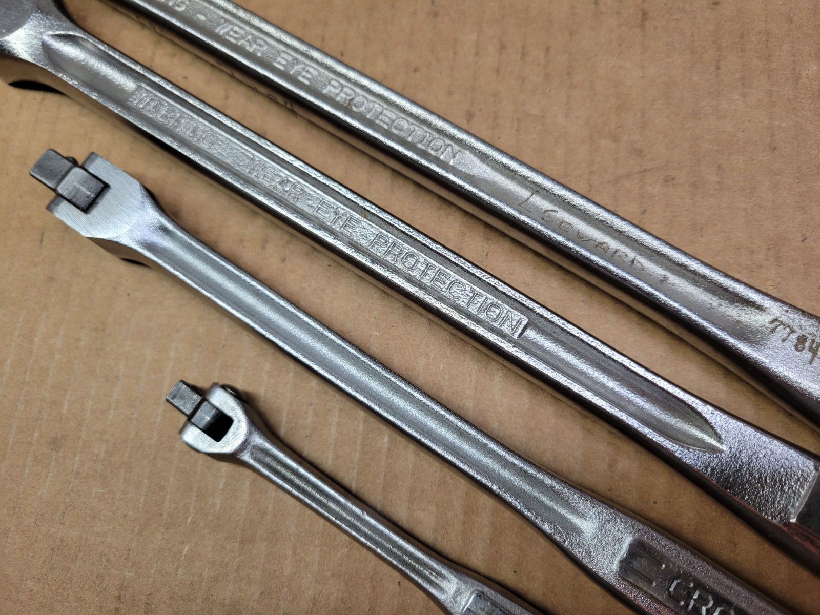Craftsman USA 4-Piece Breaker Bar Set 1/4 + 3/8 + 1/2″ + 1/2″ long