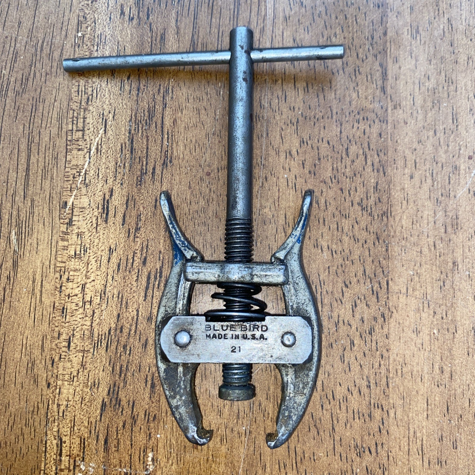 Vtg Blue Bird No. 21 Spring Loaded Battery Terminal Puller USA