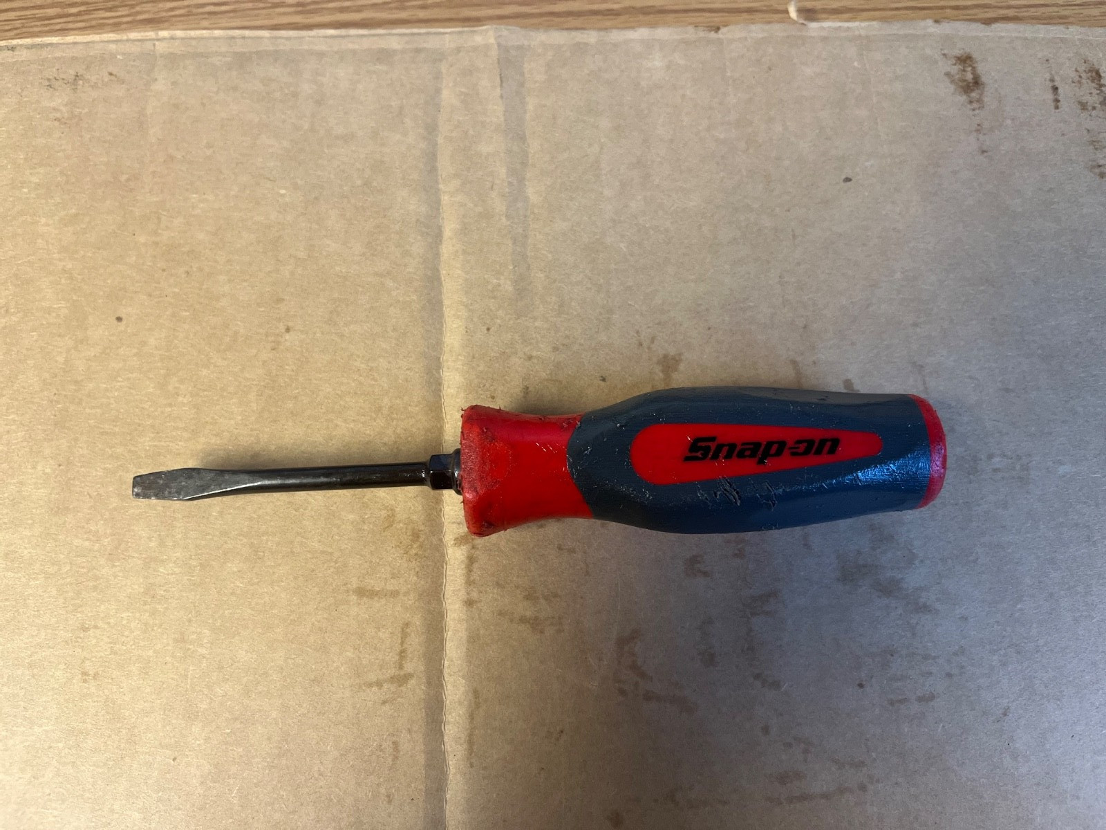 SNAP ON -GSHD2 – 7/32 FLAT BLADE SCREWDRIVER RED/GRAY COMFORT GRIP HANDLE LOT#34
