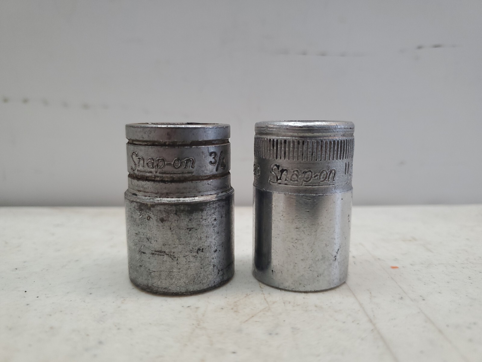 2 Vintage Snap On Sockets 3/4 TW241 & 11/16 SW220
