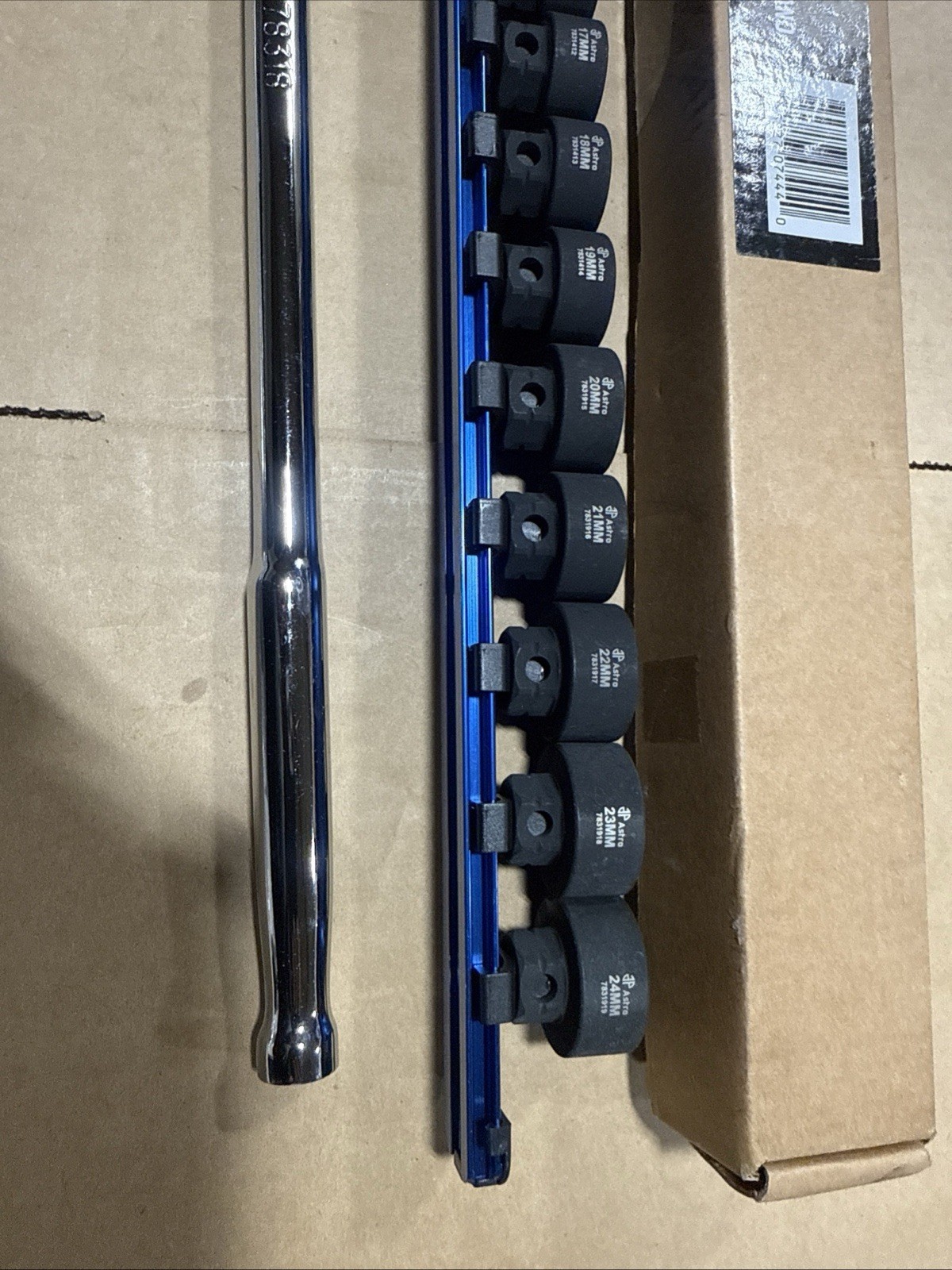 Astro Tools 19pc 3/8” Drive Nano Socket Set & Extra-Long Flex Head Wrench Metric