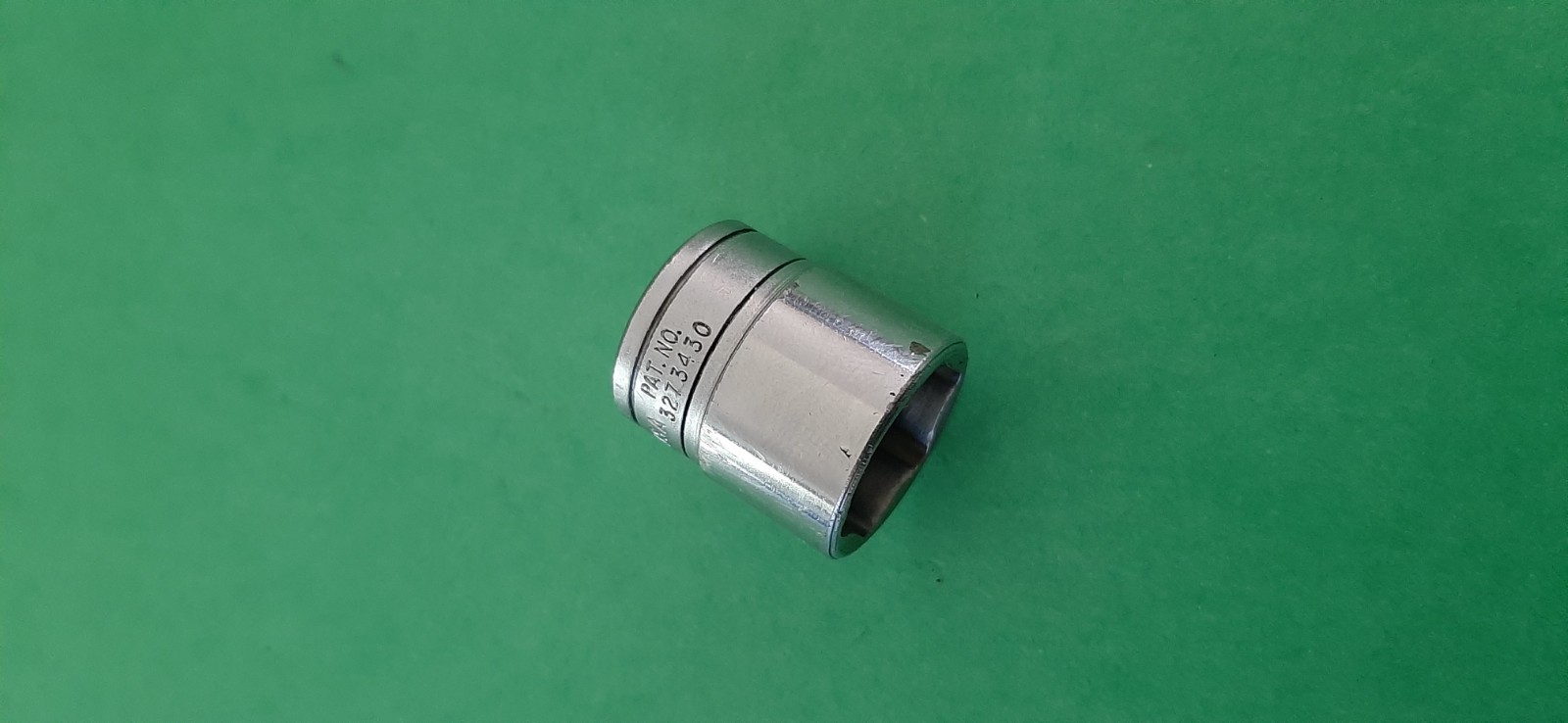 Snap-on Tools USA 18mm Shallow Socket 3/8″ Drive 6pt Point FSM18 606