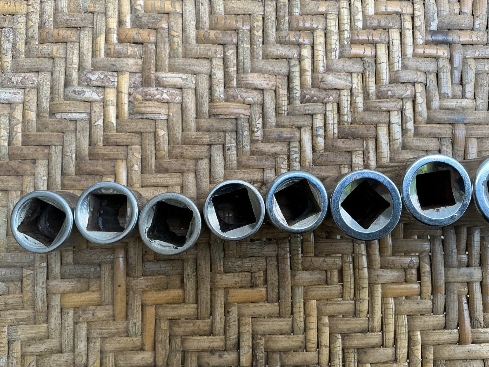 Shallow Socket Set CRAFTSMAN, USA, Metric, 12pc. 1/2″ Drive, 12pt 10MM-32MM