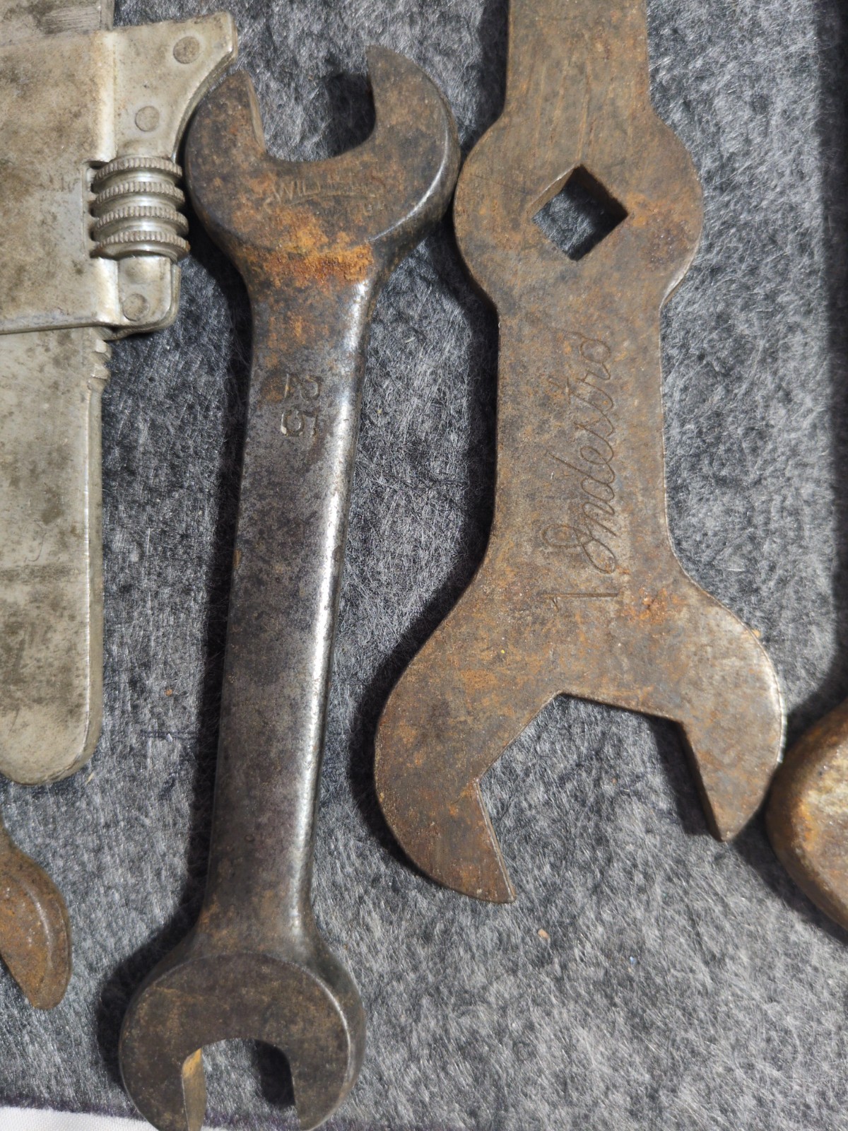 12 Wrenches, Various Sizes ( Indicated On Pictures). 4lb 9 Oz Weight.