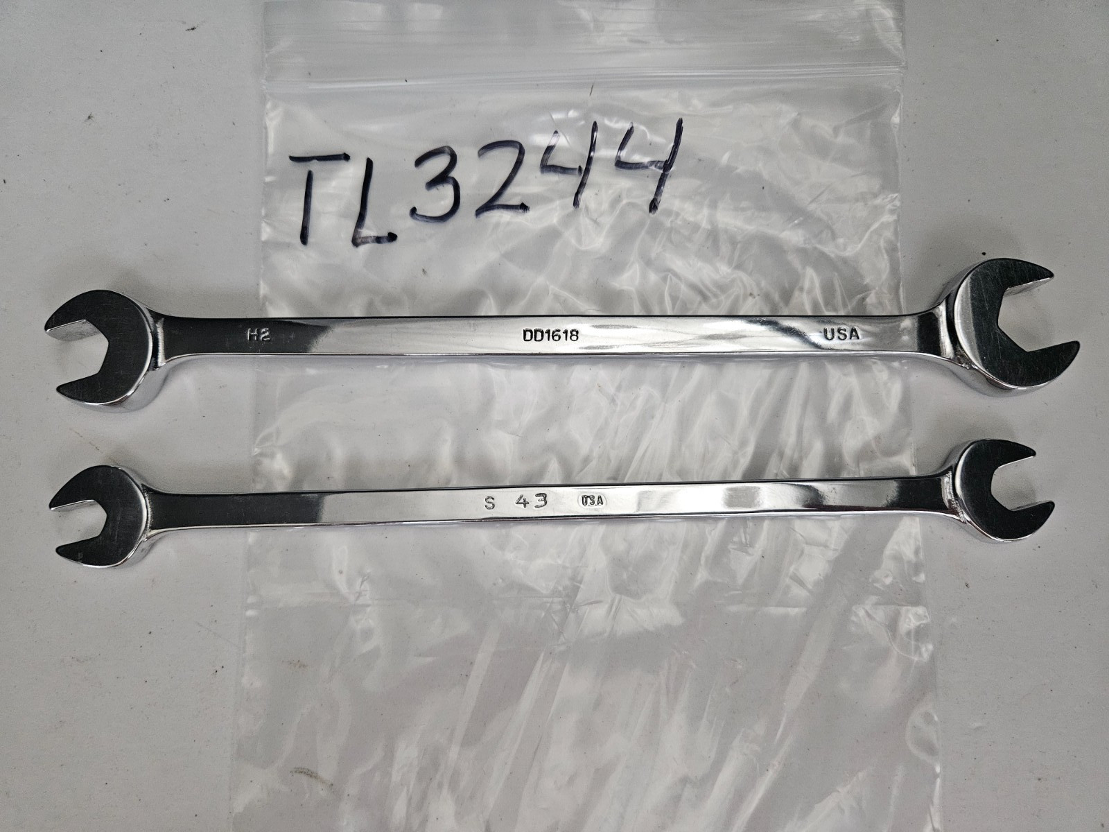 MAC TOOLS #DD1214 5/16″-3/8″ & #DD1618 1/2″-9/16″ OPEN END WRENCHES (TL3244)