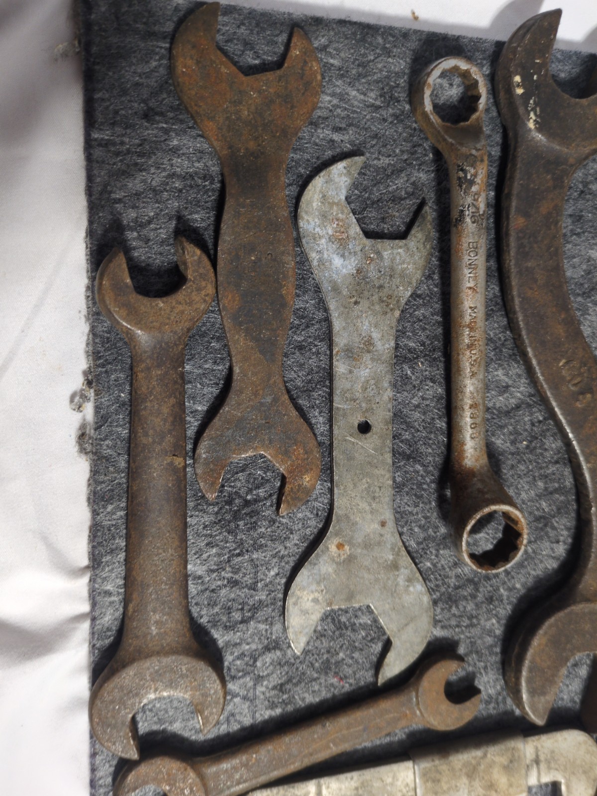 12 Wrenches, Various Sizes ( Indicated On Pictures). 4lb 9 Oz Weight.