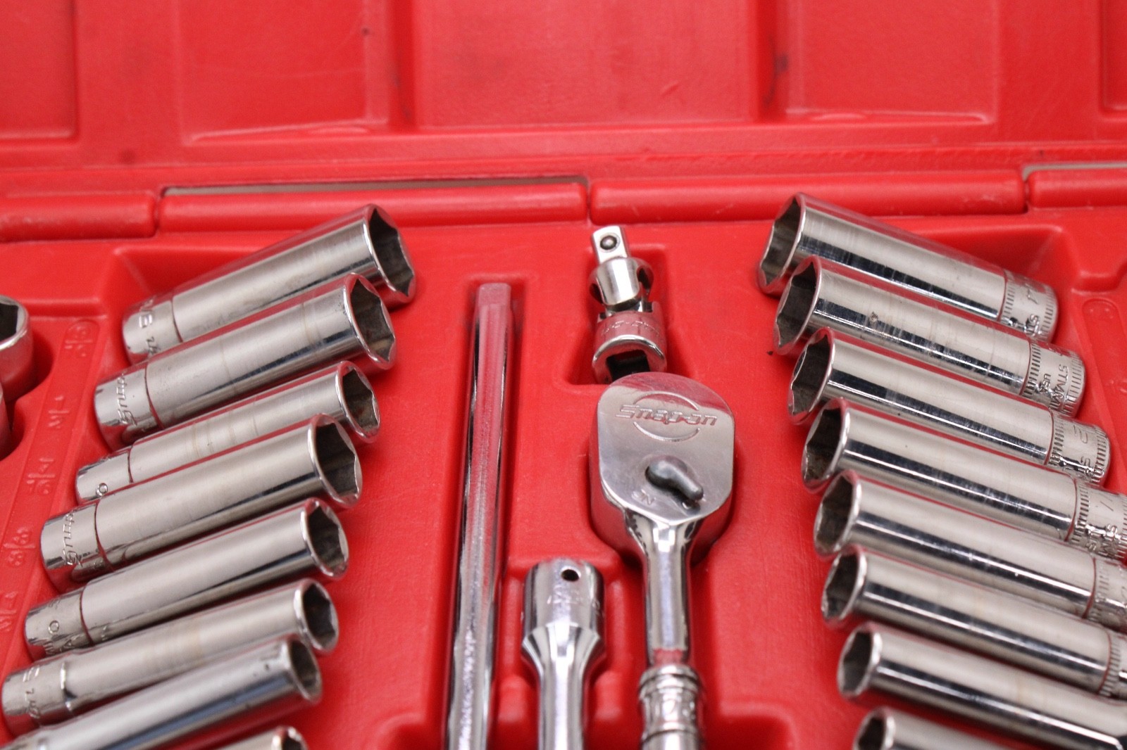 Snap-on 144TMPB 44 Piece 1/4″ Drive 6-Point Metric/ SAE General Service Set USA
