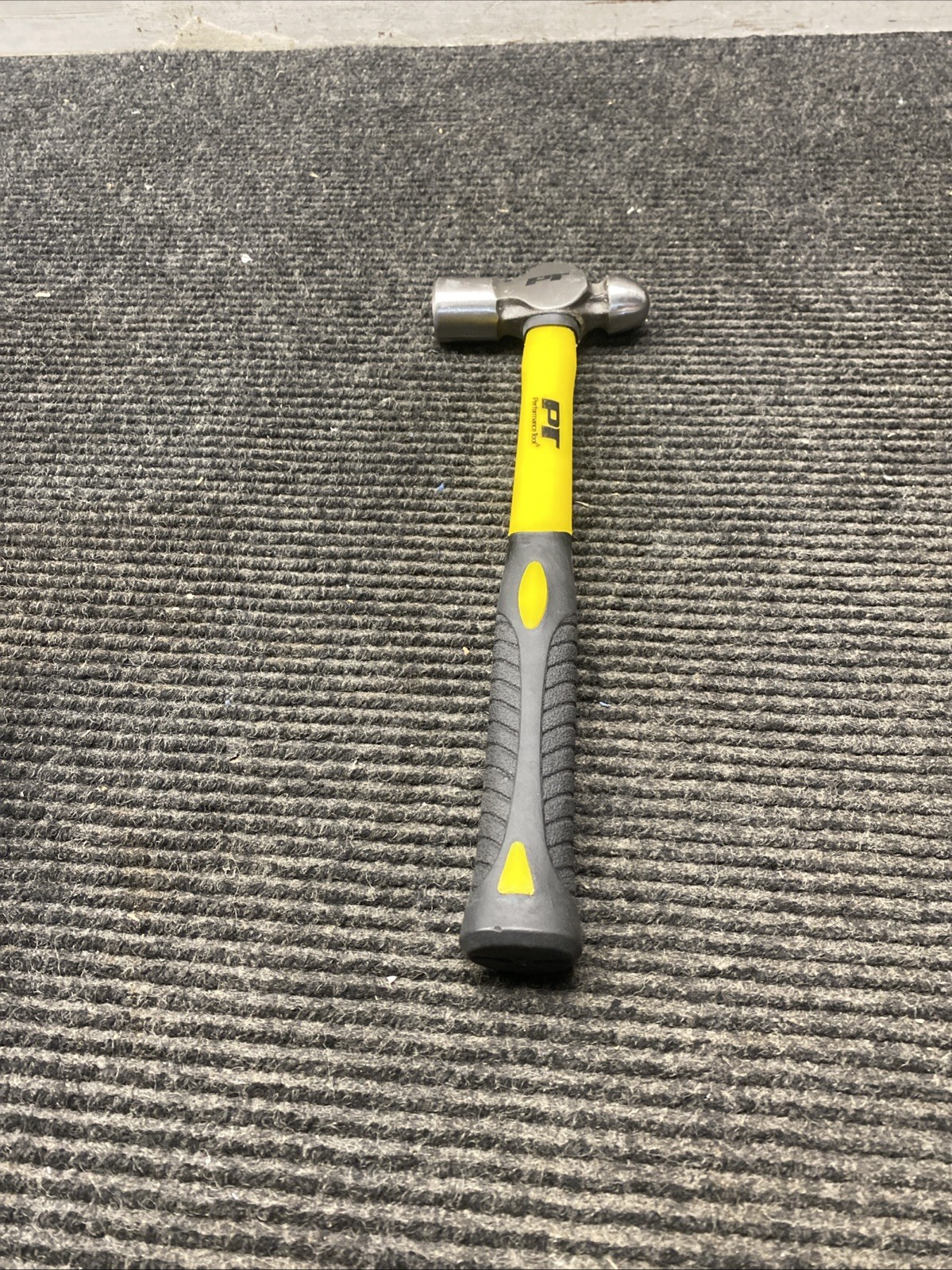 PERFORMANCE TOOL 16oz Ball Pein Hammer (Bulk) WILM7032B