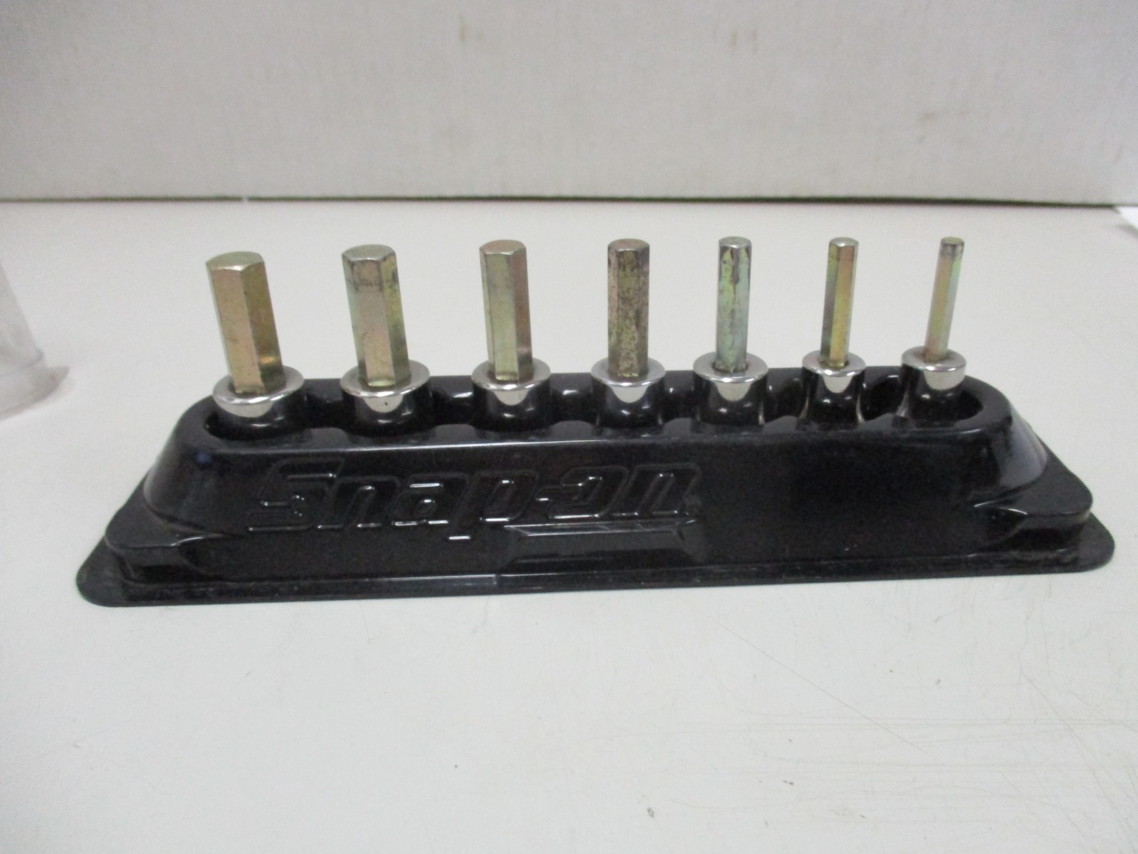 Snap On 207EFAMY 7 pc Metric Hex Bit Socket Set Magnetic Storage Tray 4 to 10mm