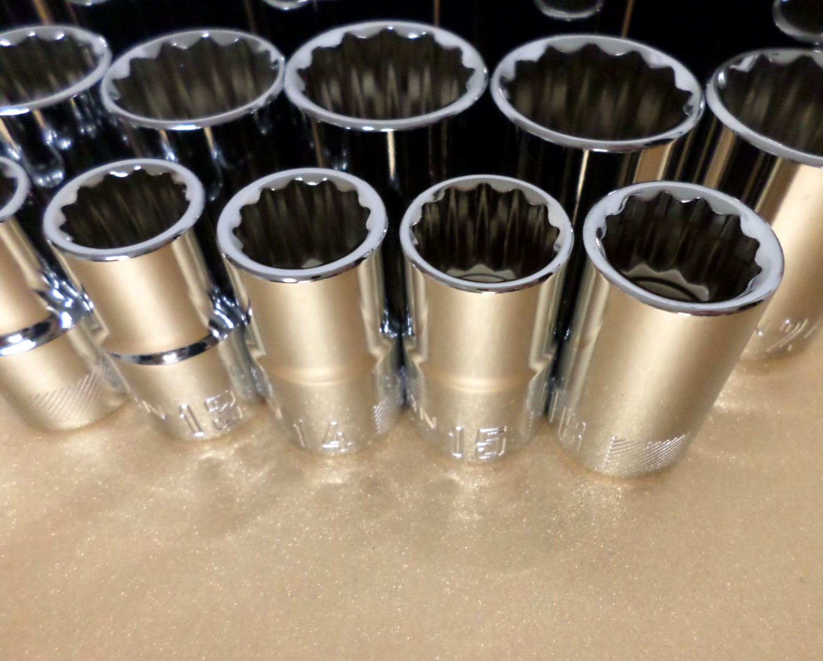 NEW Craftsman 1/2″ Metric Shallow 12pt Socket Set 10mm-19 21-25 27-28 30 32 36mm