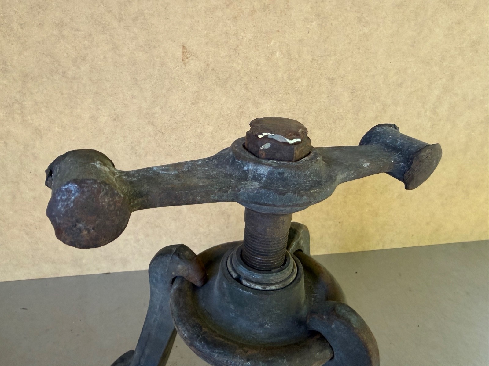 Vintage Original Herbrand 825 Hub Puller 3 Jaw Wheel Axle Puller Heavy-Duty USA