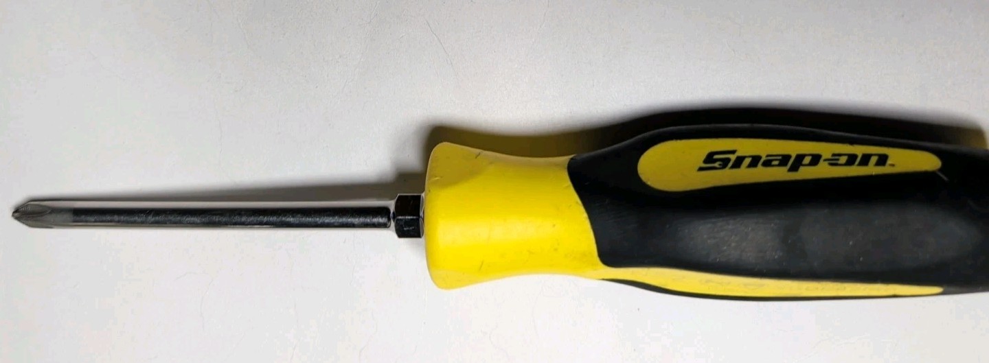 Snap On USA Phillips Screwdriver #2 SGDP421RB Yellow Black Vintage