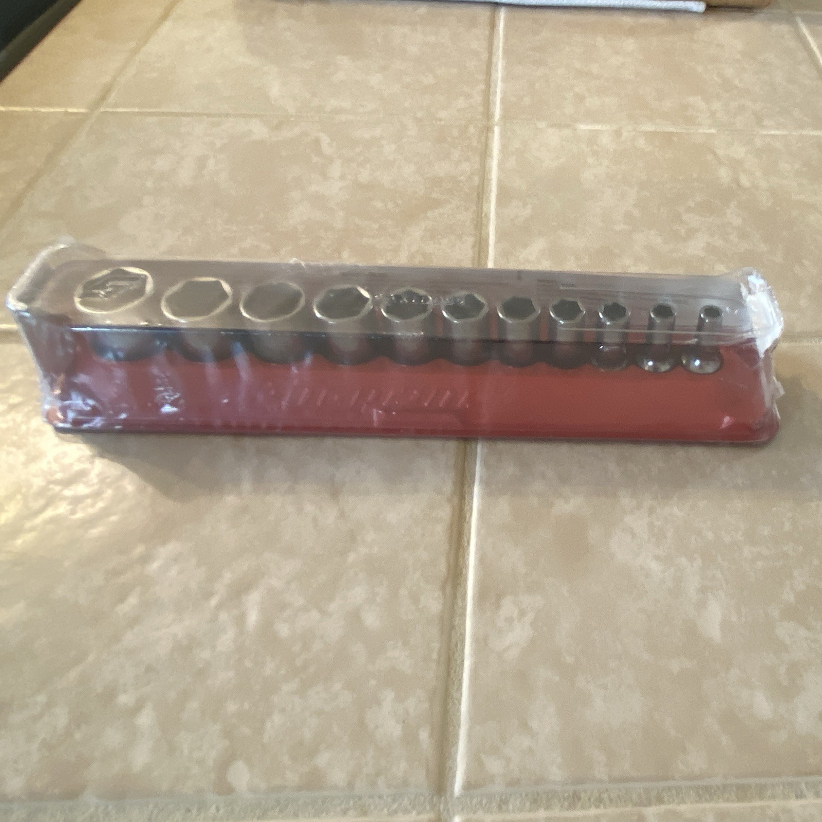 Snap On 211YFSSY 11 Piece SAE Flank Drive Xtra Semi-deep Socket Set Unopened