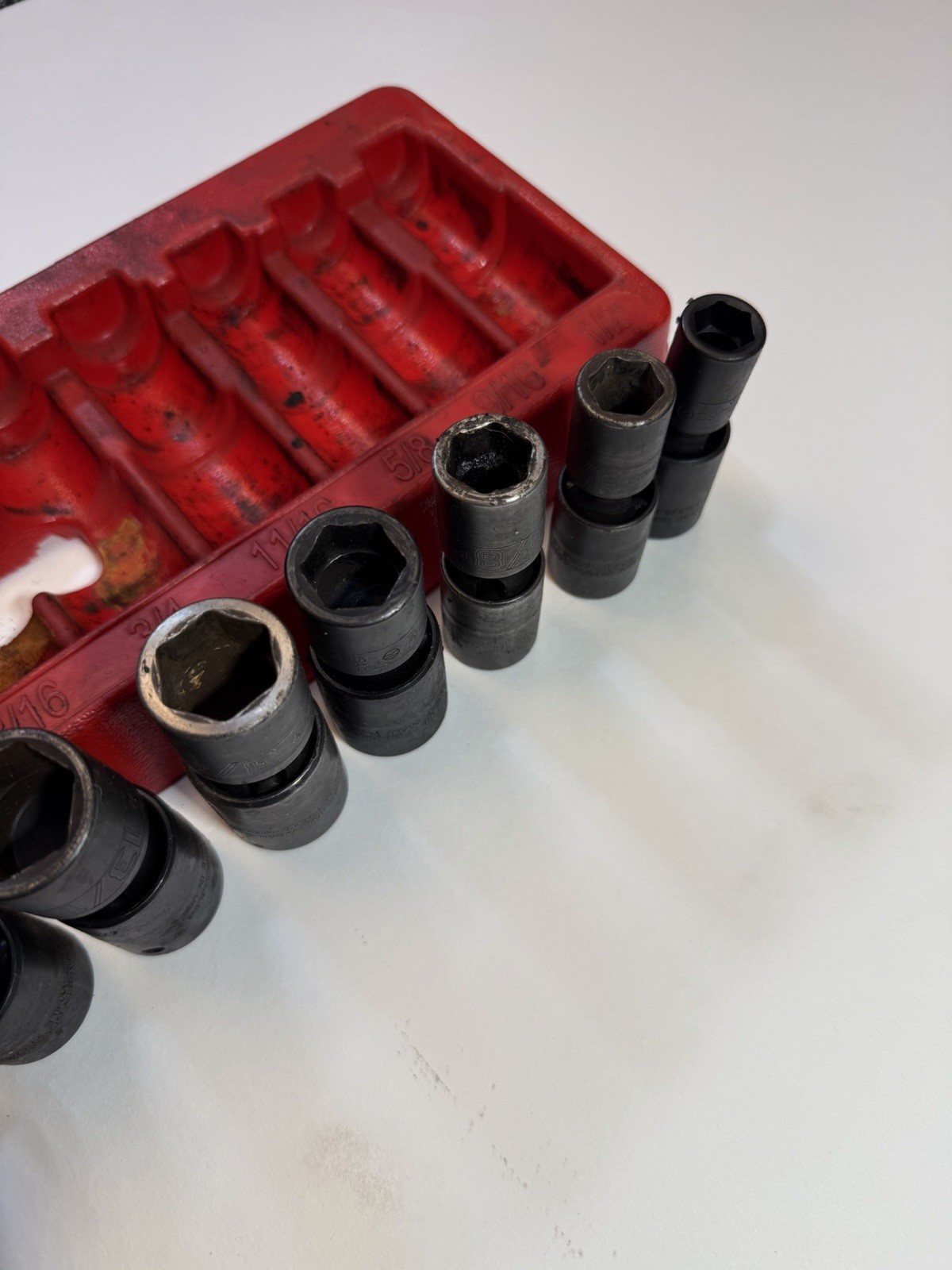 Snap On 12 Piece SAE 1/2” Shallow Swivel Impact Socket Set