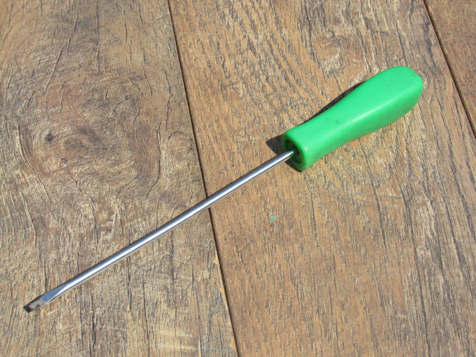 MATCO FLAT TIP STRAGHT 6 3/4″ BLADE SLOTED GREEN HANDLE SCREWDRIVER 10 1/4″ OAL