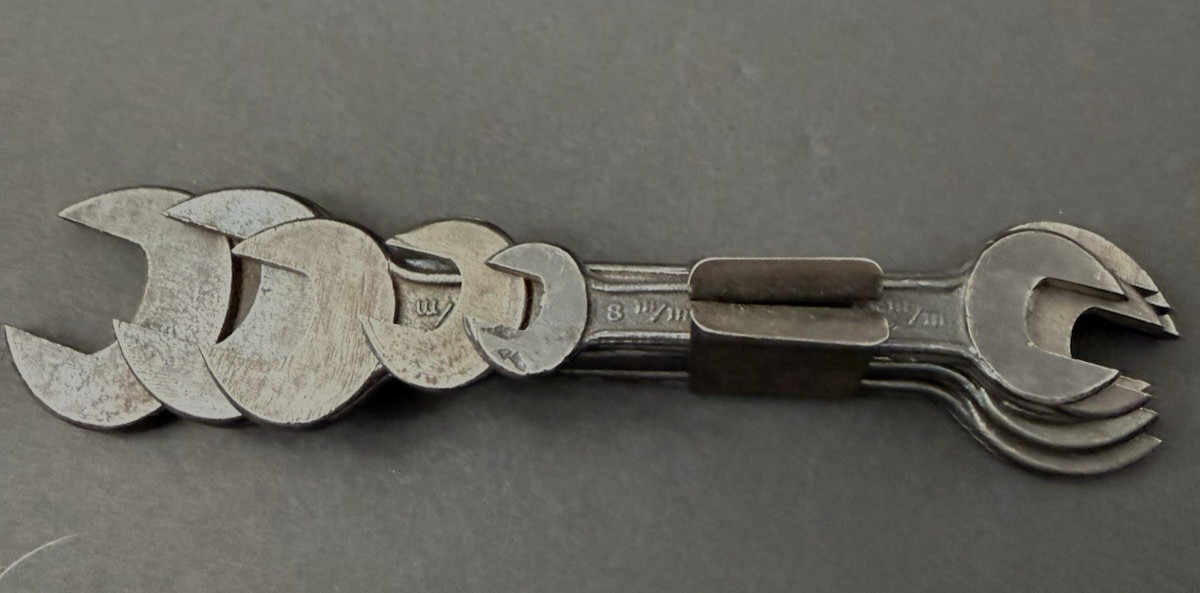 Vintage BRIDGEPORT OPEN END WRENCHES Forged Steel Set of 5 with Metal Clamp USA