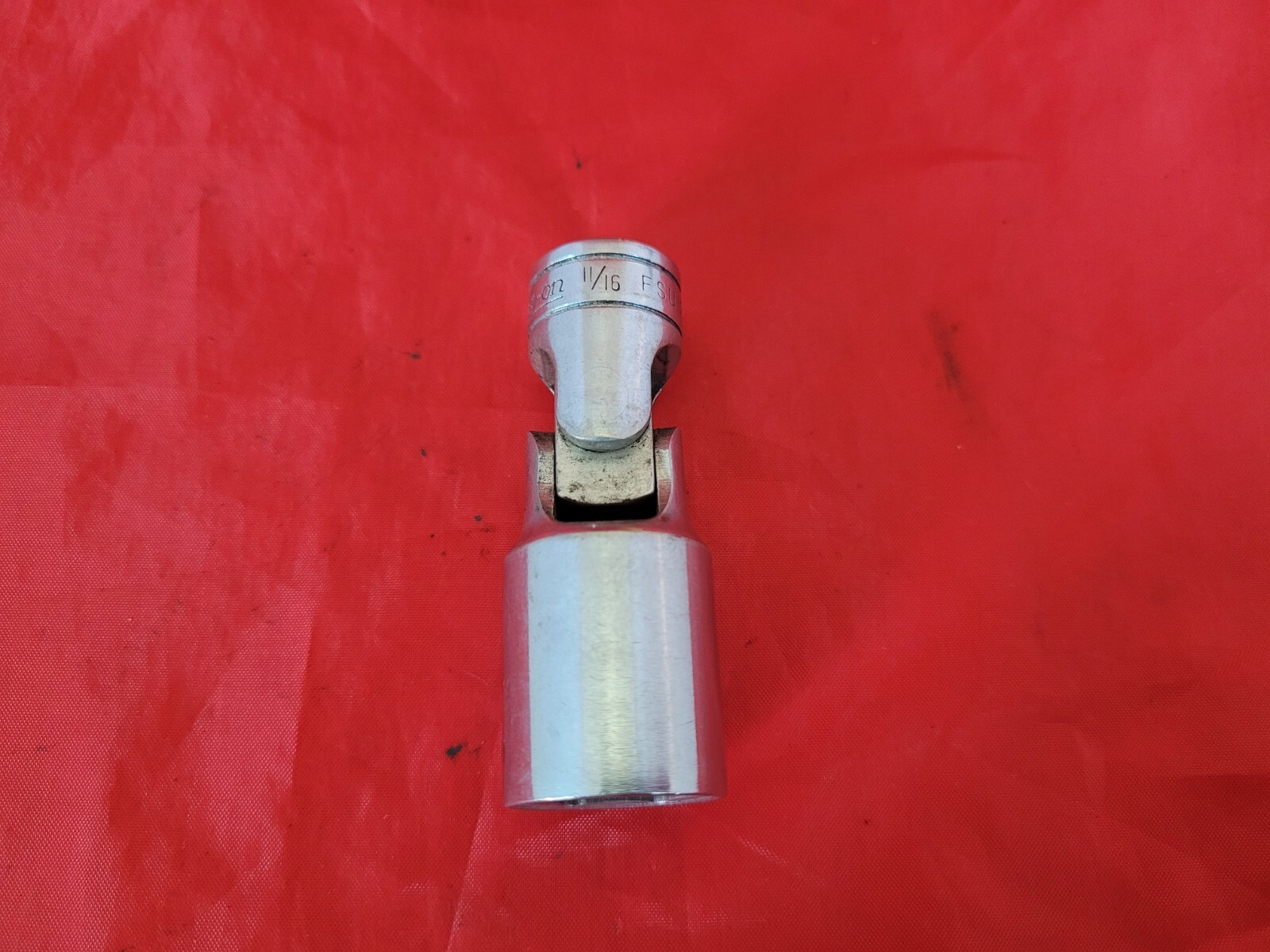 Snap-on FSU22 3/8″ Drive 11/16″ 6 Point Deep Universal Swivel Socket USA H13