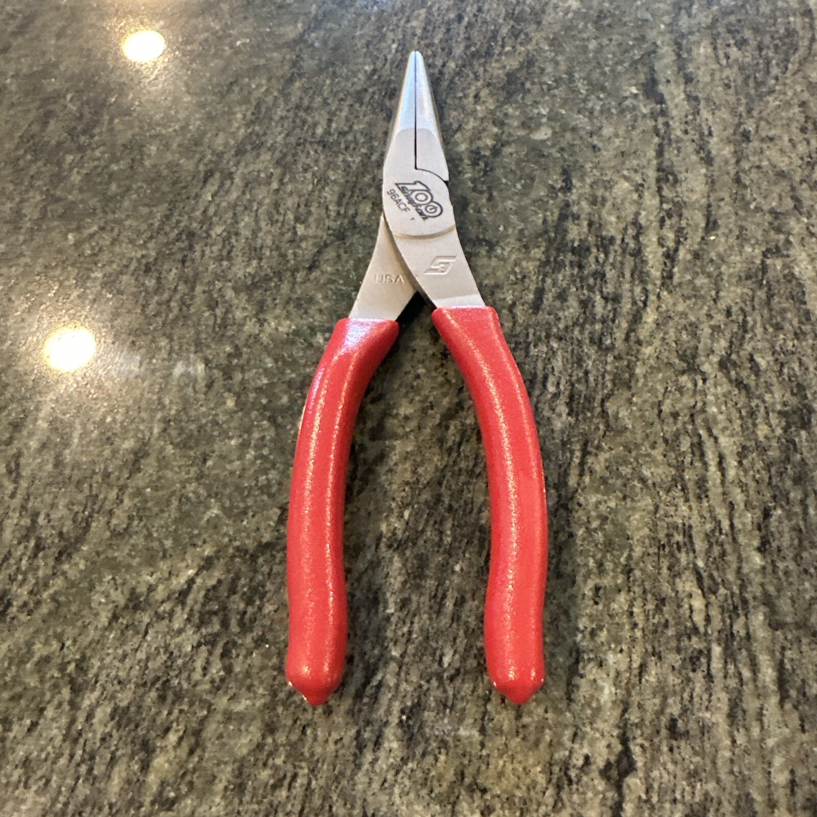 Snap-On 96acf100mr 8″ talon grip needle nose pliers 100 year in pearl red