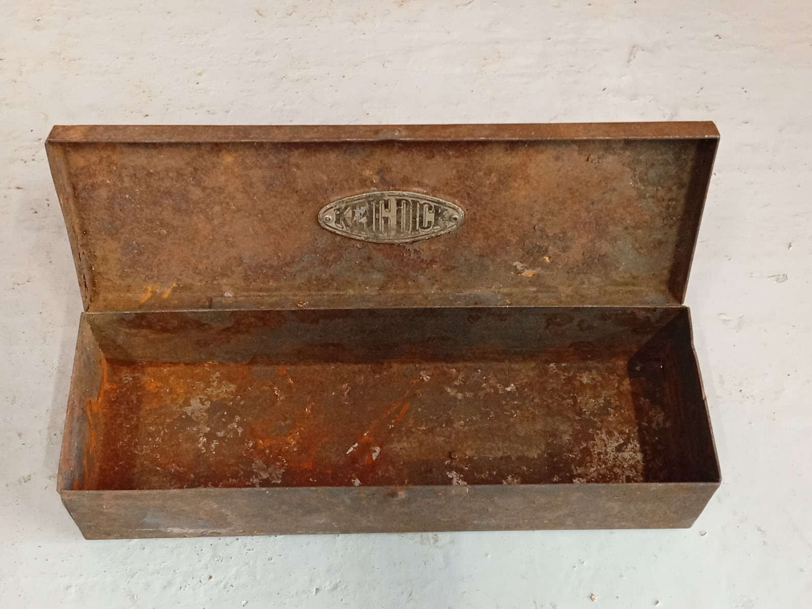 Vintage KING DICK, Socket Box For Restoration, W21.5 x D7 x H4.5 CM Approximate