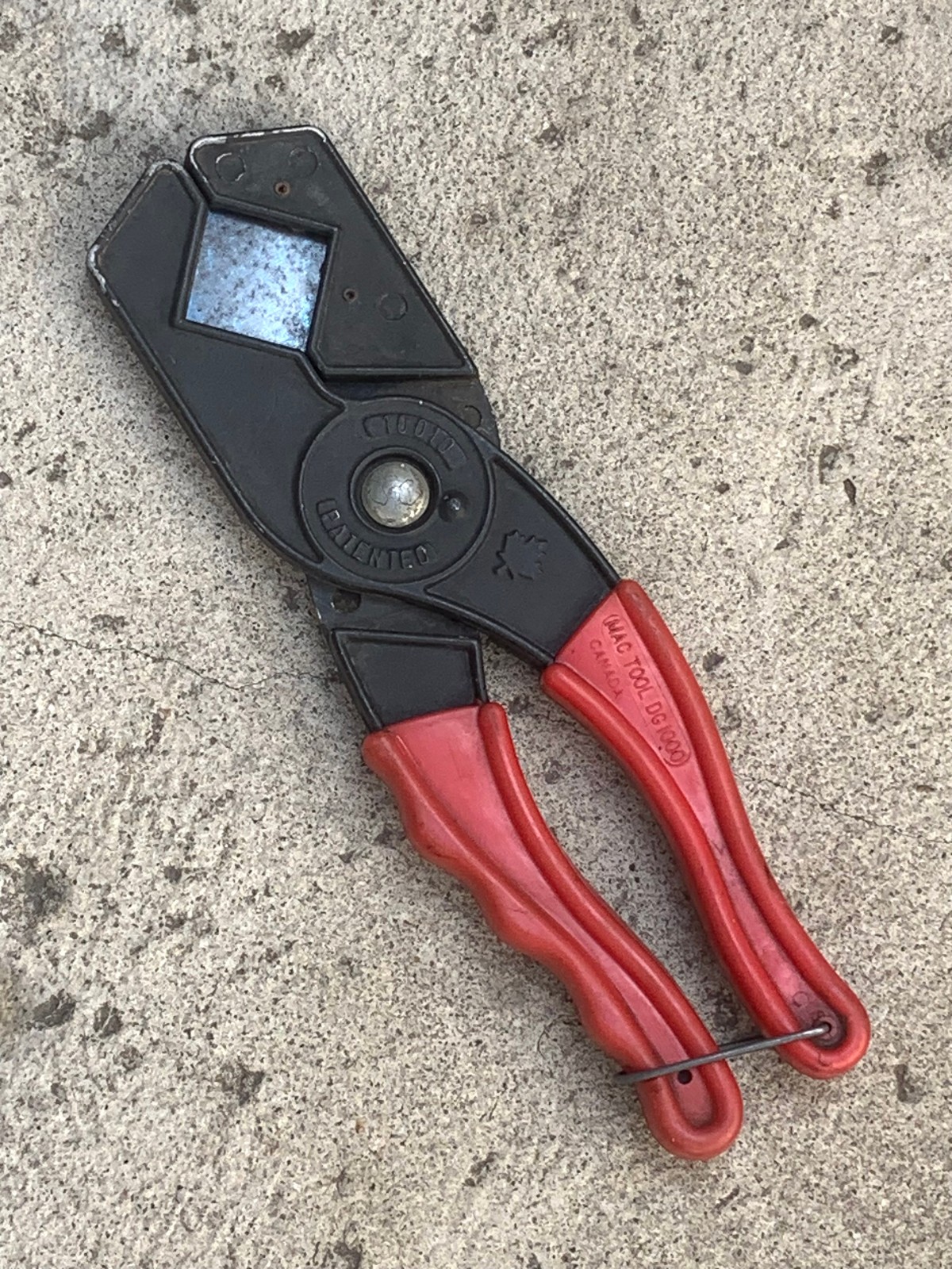 Mac Tool Canada DG1000 Heater Hose Tubing Cutter