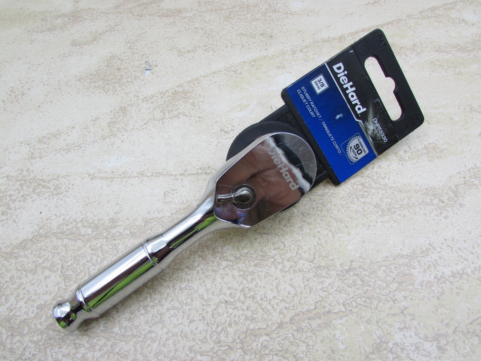 DieHard 3/8 in. Drive Stubby Ratchet, 4 1/2″ Long, 90 Tooth