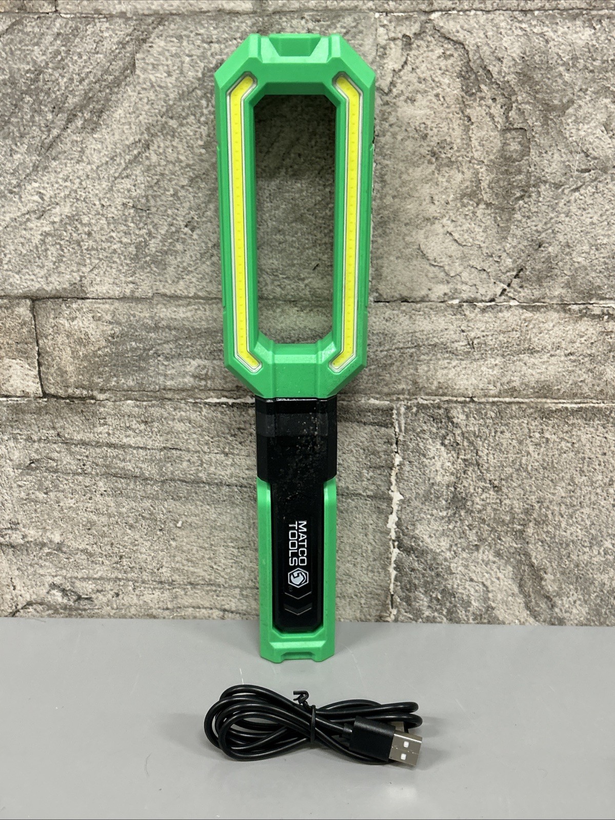 Matco Tools 1000Lm Cordless View Through Snap Pivot Base Light VIEW1000B Green