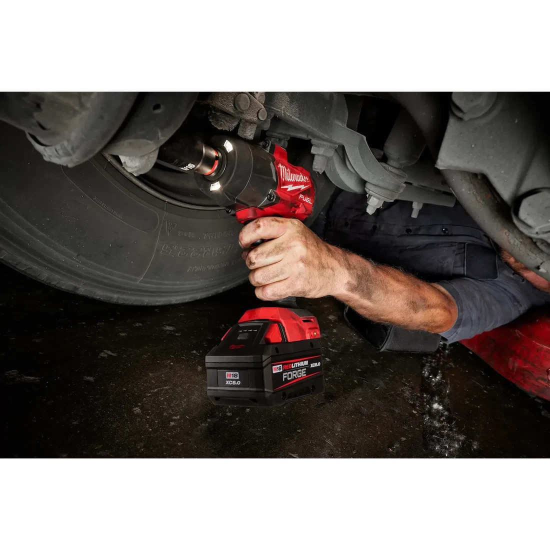Milwaukee 2967-20 M18 FUEL™ 1/2″ High Torque Impact Wrench + FREE Battery
